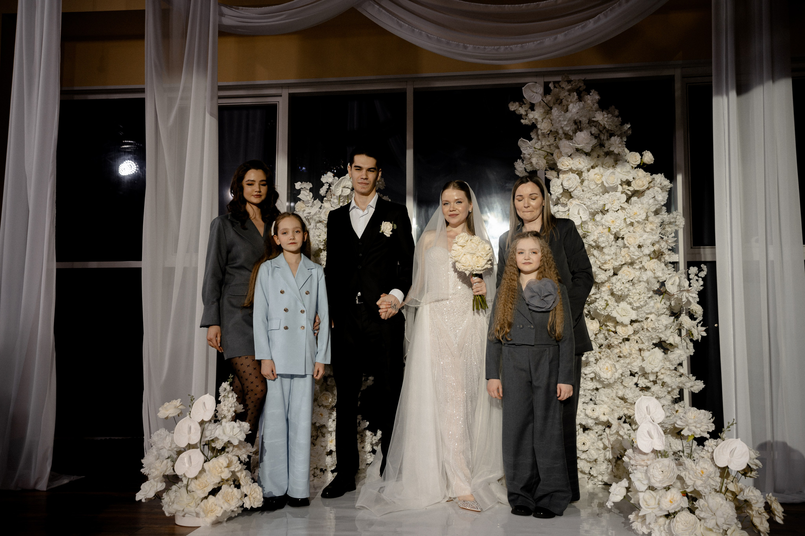 СВАДЕБНАЯ СЬЕМКА СБОРОВ В ОТЕЛЕ И ВЫЕЗД НА ЦЕРЕМОНИЮ (СНЯТО В СИБИРЕ В НИЖНЕВАРТОВСКЕ). Профессиональный фотограф, Санкт-Петербург — Виктория Богомолова