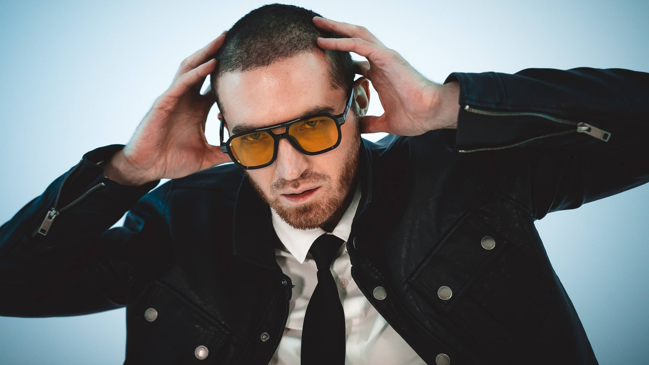 MF PROD. — NICHOLAS VYAZEMSKY. MOVIE FAMILY PRODUCTION