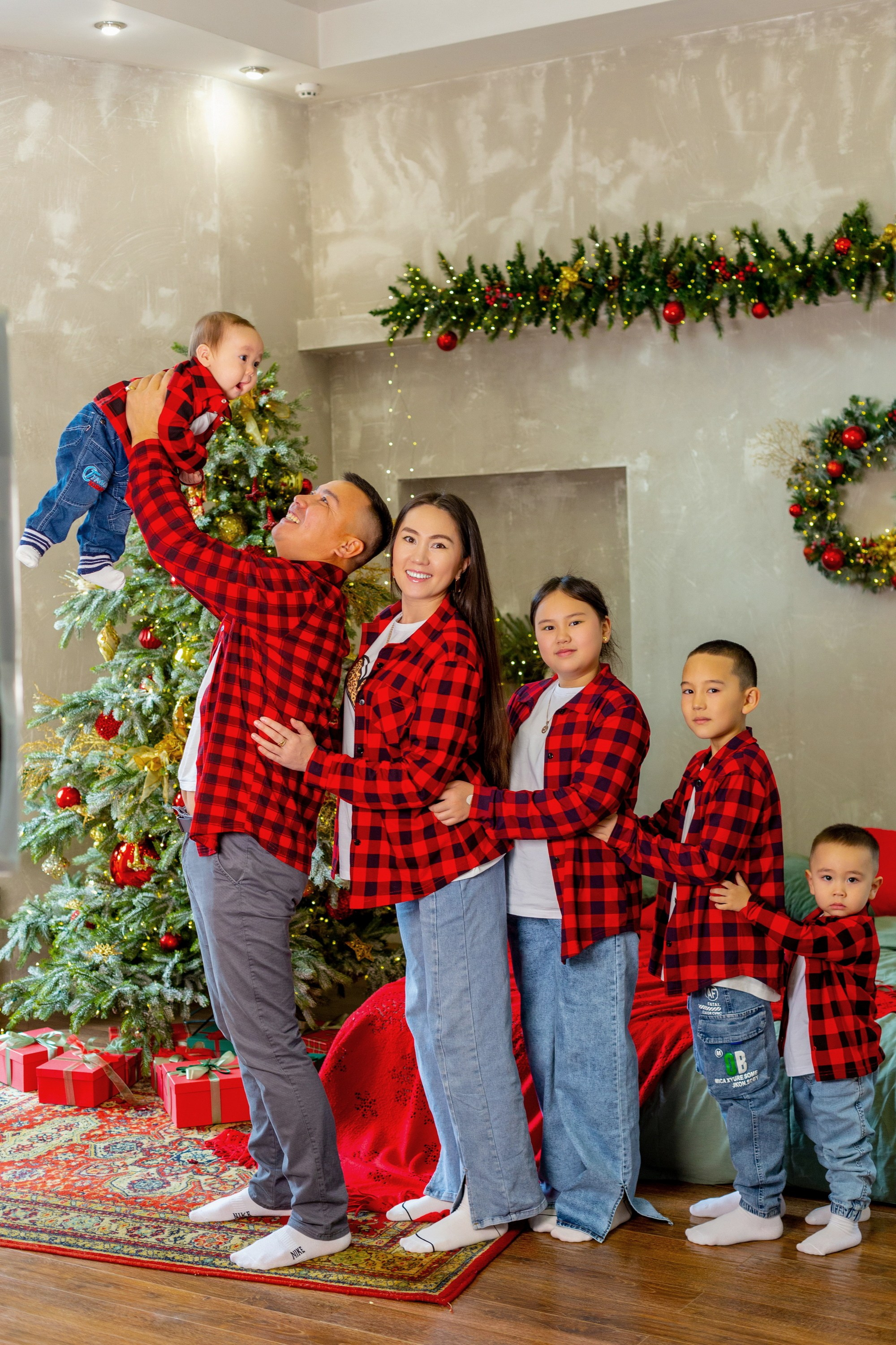 Новогодние фотосессии в Иркутске. Фотограф видеограф Иркутск фото видео студия Алексея Марамзина