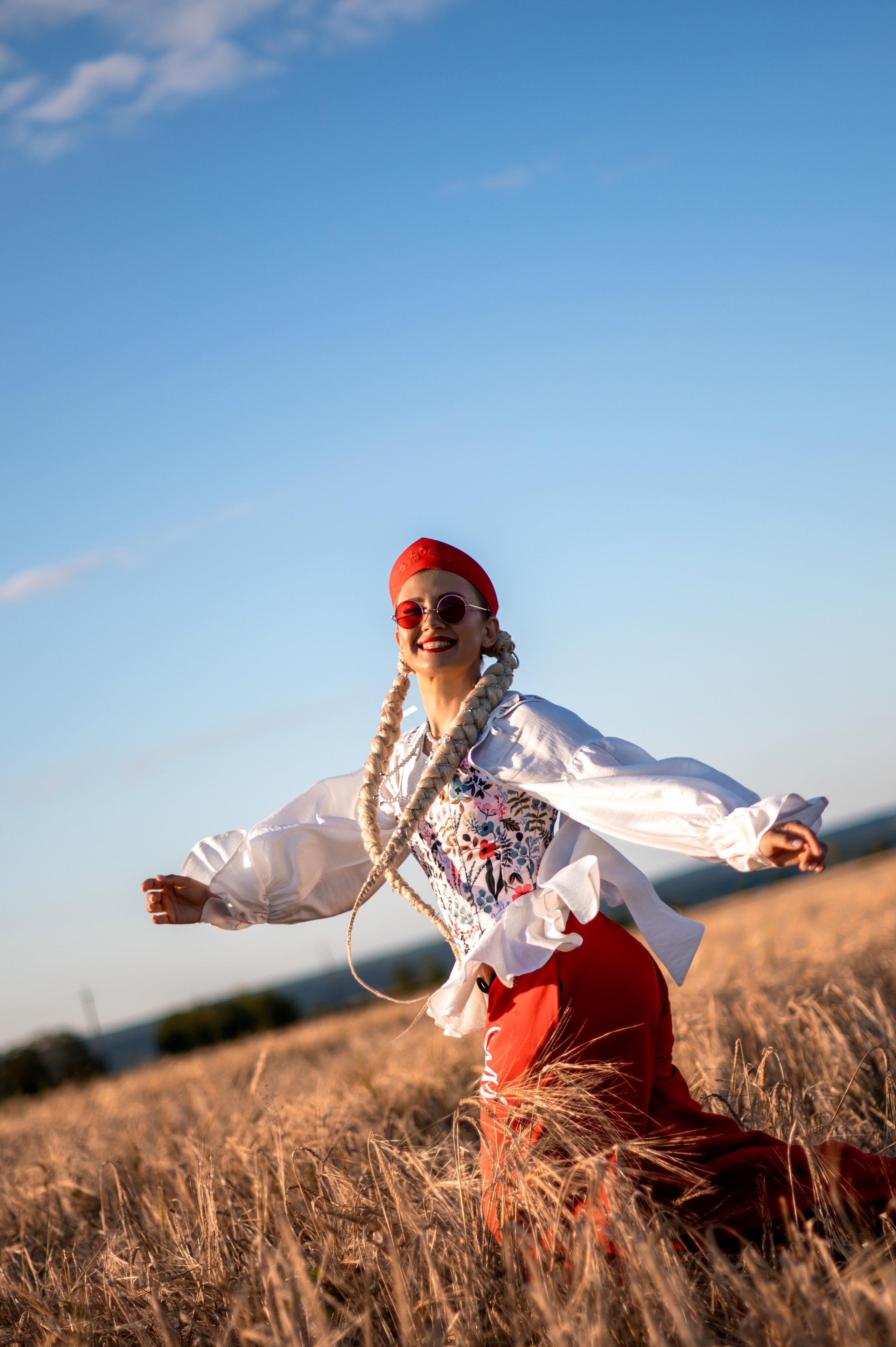 Катюша в поле). Спортивный фотограф в Туле и Тульской области. Файсханова Фото Спорт