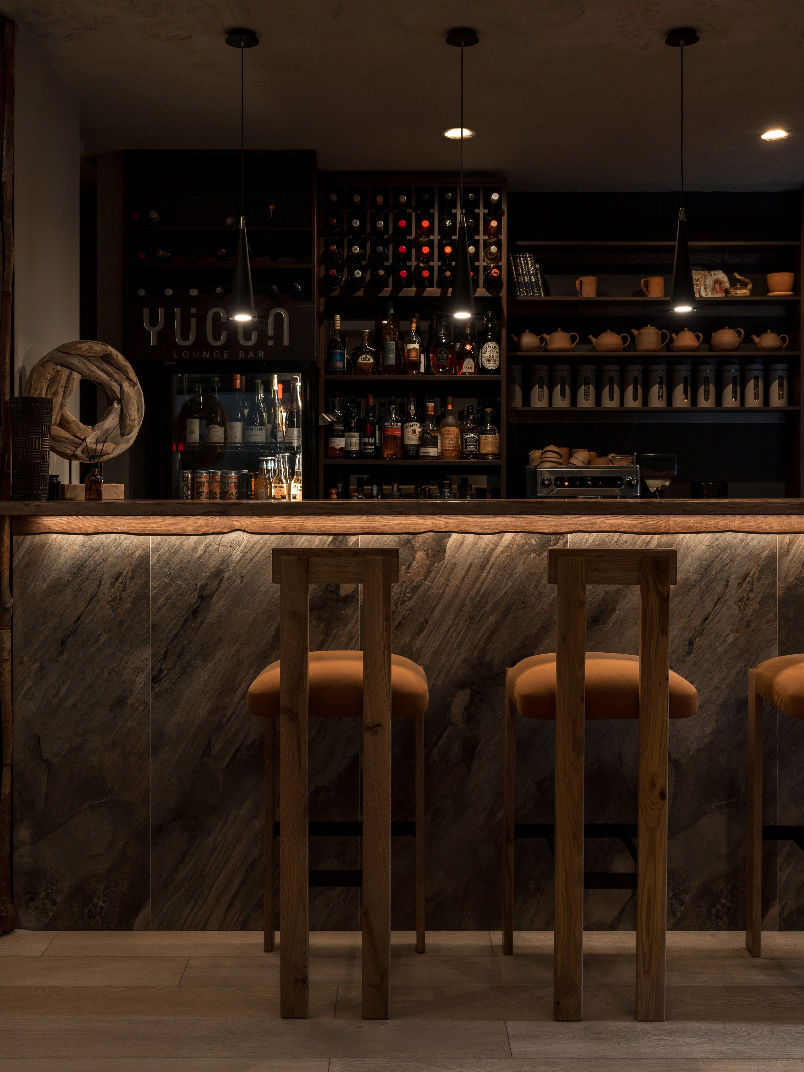 Yucca Bar. Klauzevits Workshop