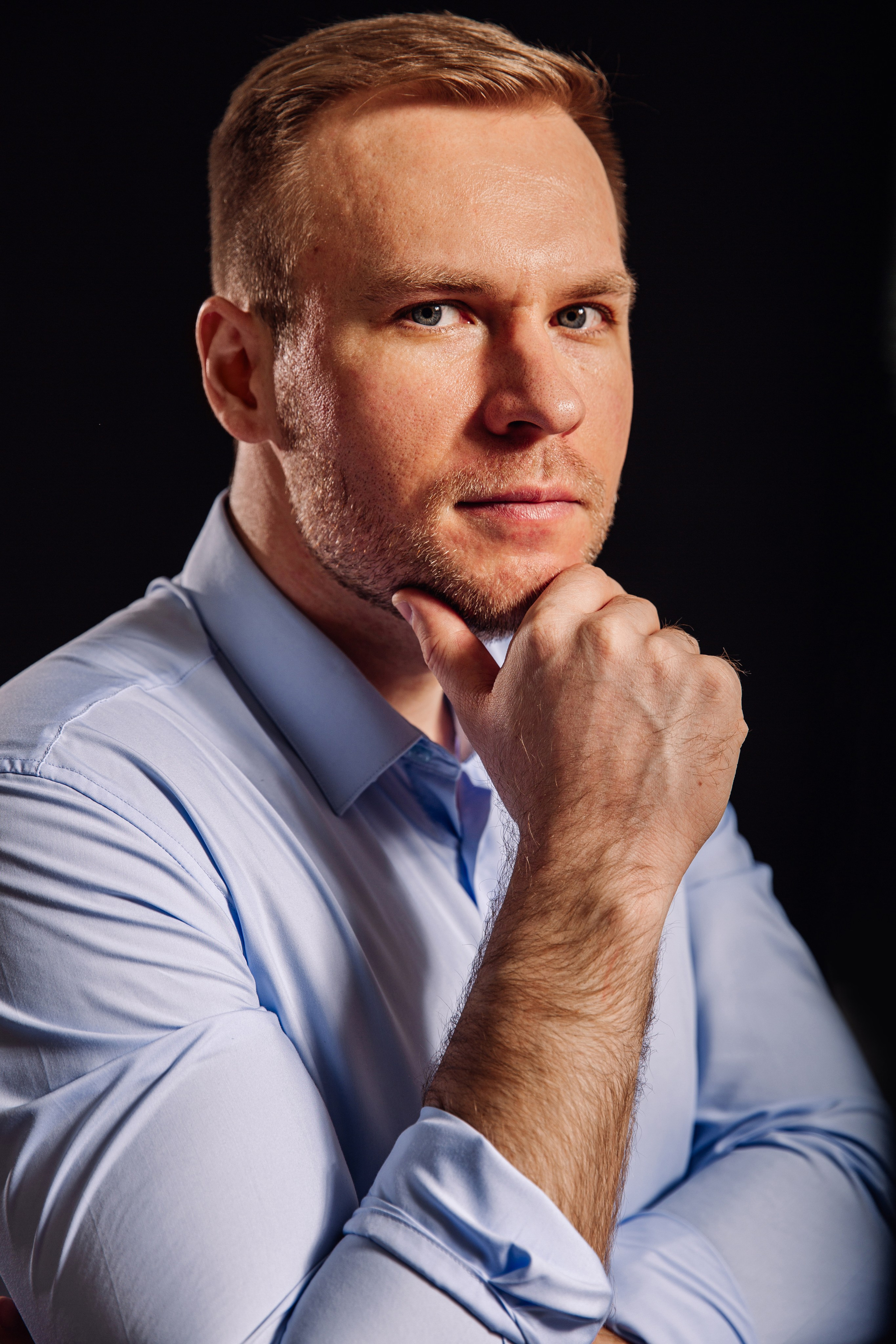 Бизнес портрет — Деловой контент. Марина Соколова. Контентный и семейный фотограф г. Красноярск