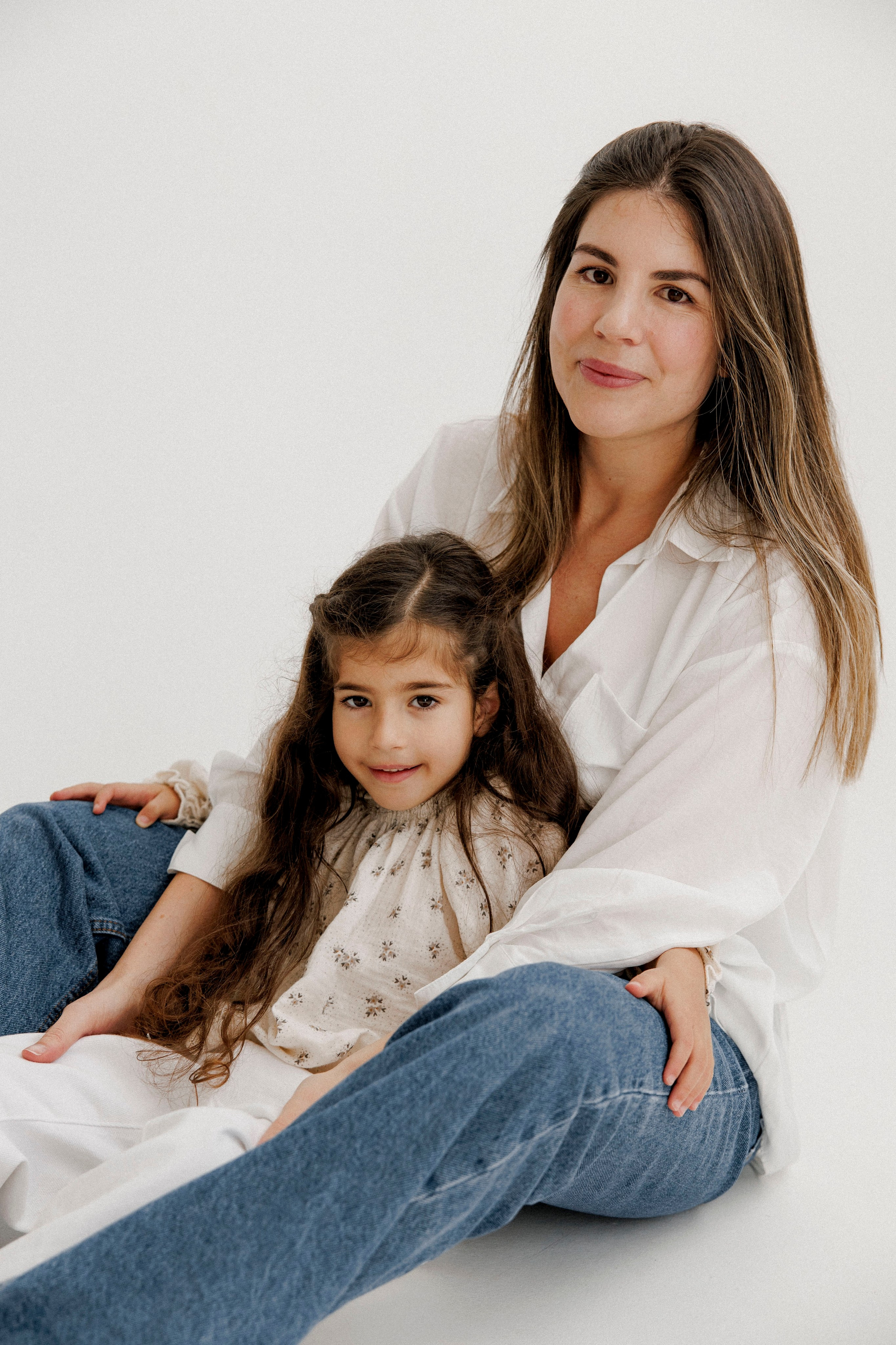 One year inside the White studio. Wedding and family photographer