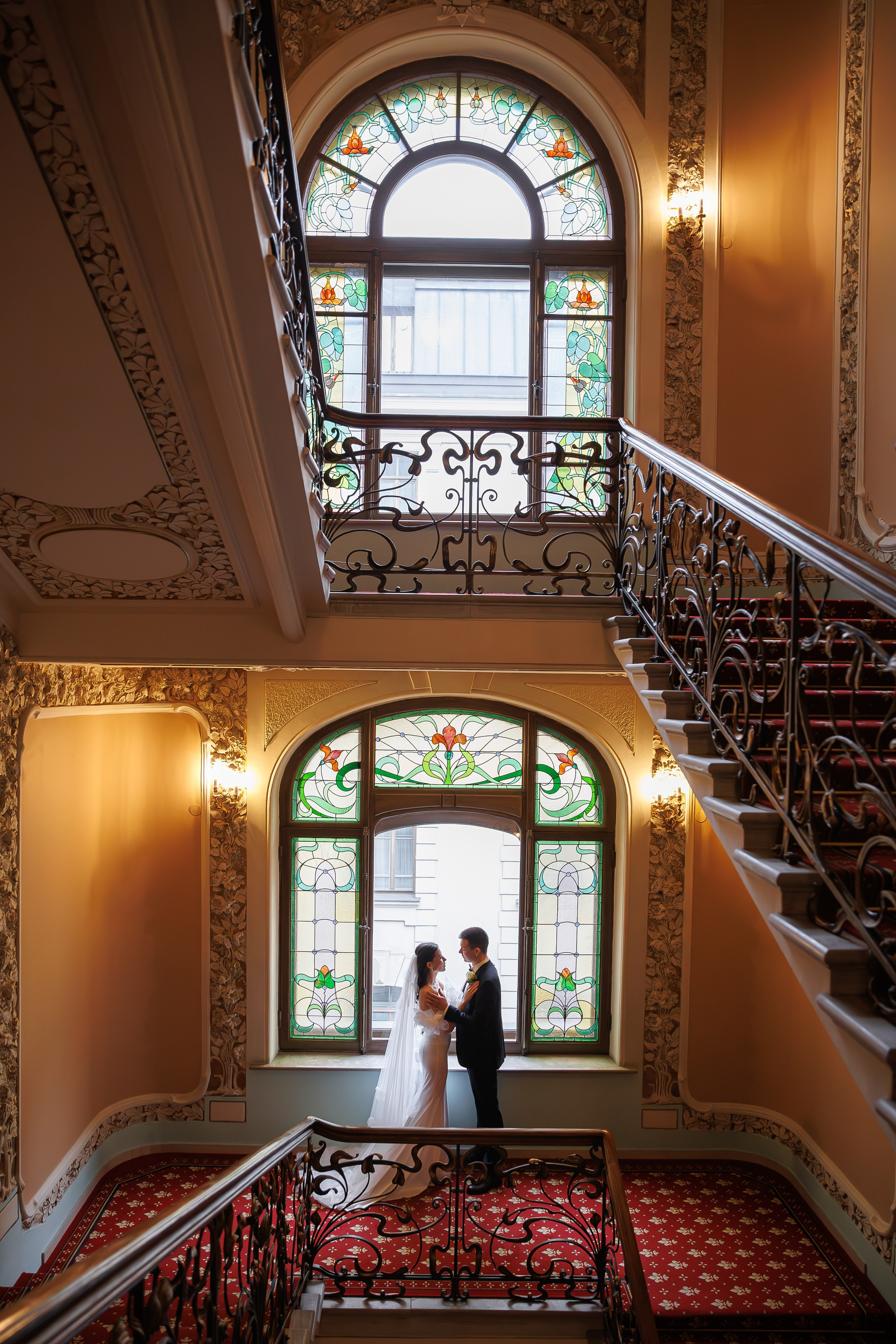 Свадебная фотосессия и сборы в гостинице Националь. Свадебный фотограф Москва и МО Сергей Киржаев