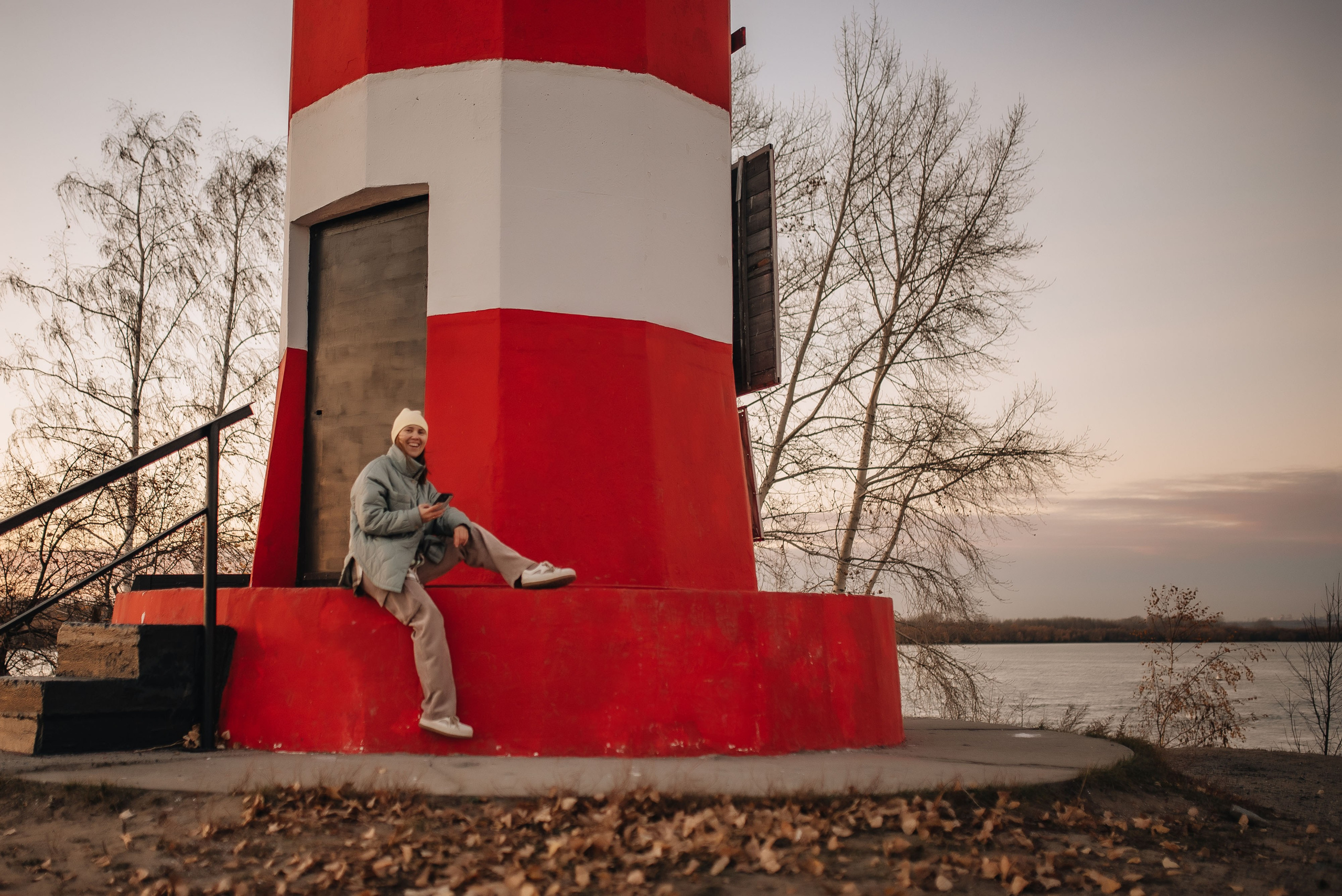 Катя и Варя (маяк). Семейная фотосессия в Новосибирске от фотографа Ольги Коваль