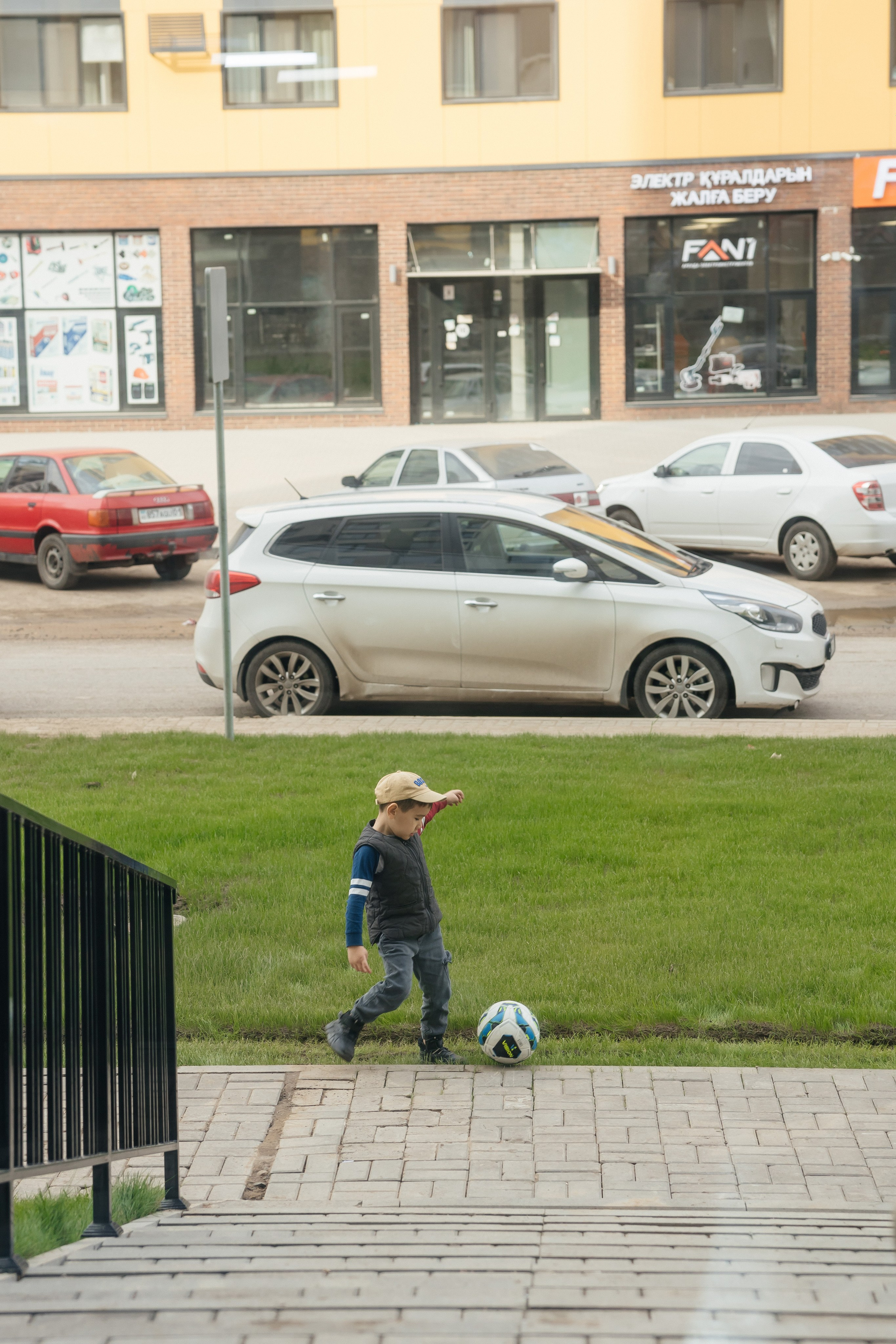 Проект 1. Вручение ключей BI Group. Дата: октябрь 2023. Профессиональный фотограф в городе Астана/Алматы Даурен Сембаев