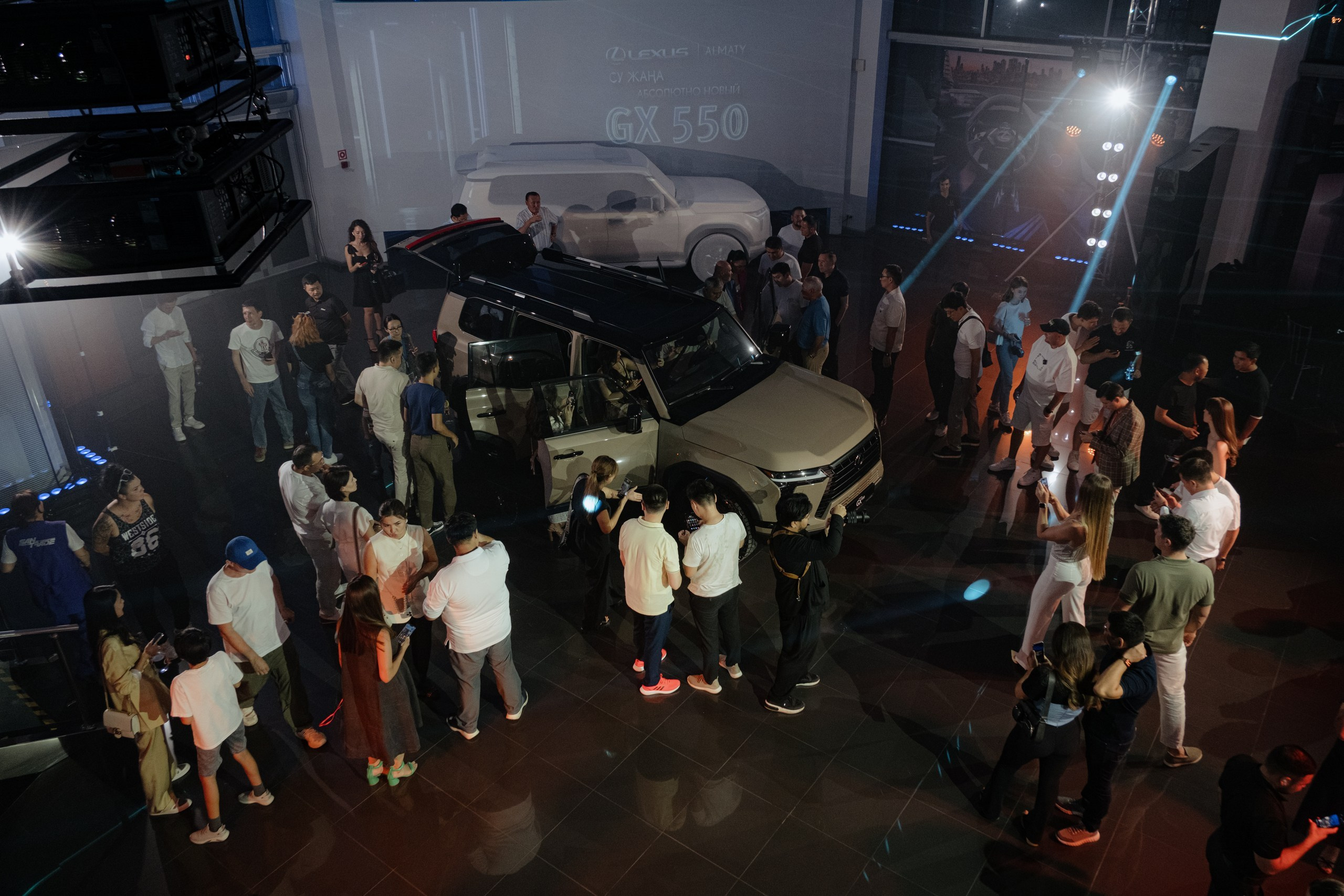 LEXUS. Свадебный фотограф в Алматы Акежан Салыков