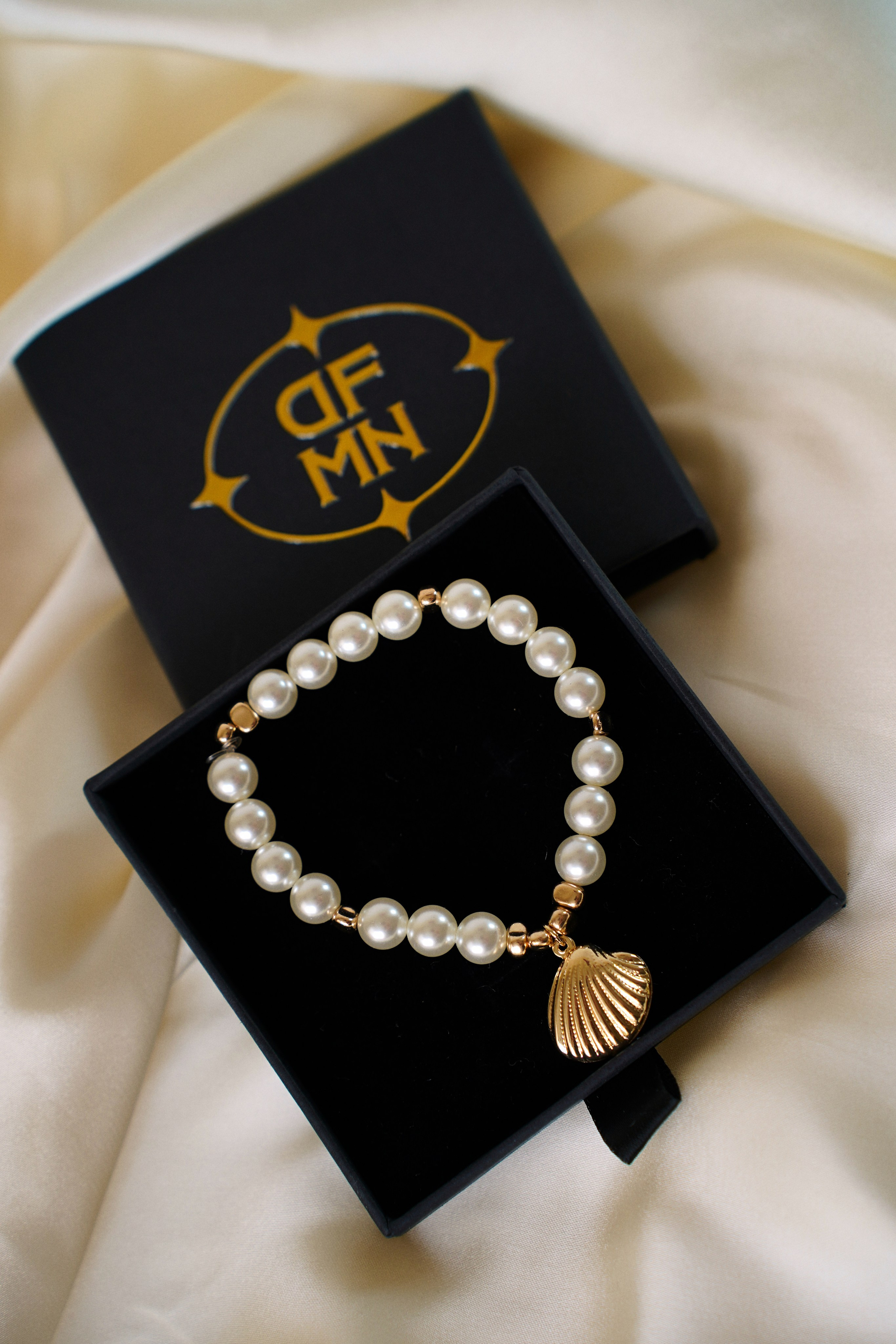 Браслеты. Фотограф