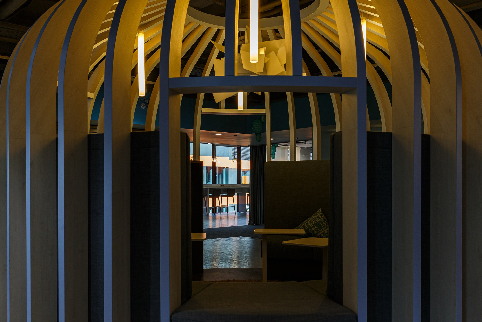 Сбер. Фотограф Ксения Колесникова. Интерьерная и портретная съемка в Москве