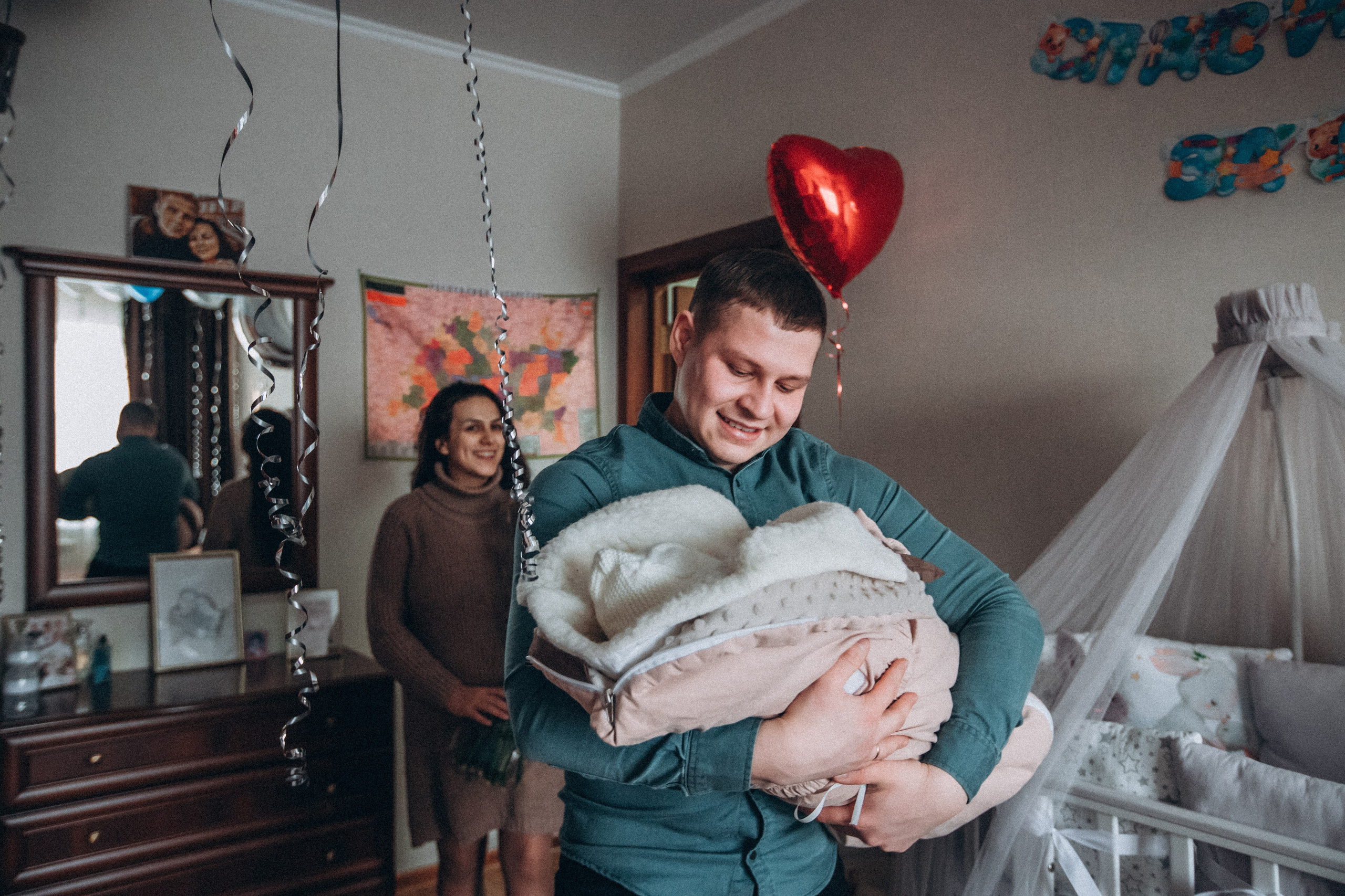 Рамазан. Выписка из роддома. Семейный фотограф Нижневартовск Тюмень Ефимова Ирина