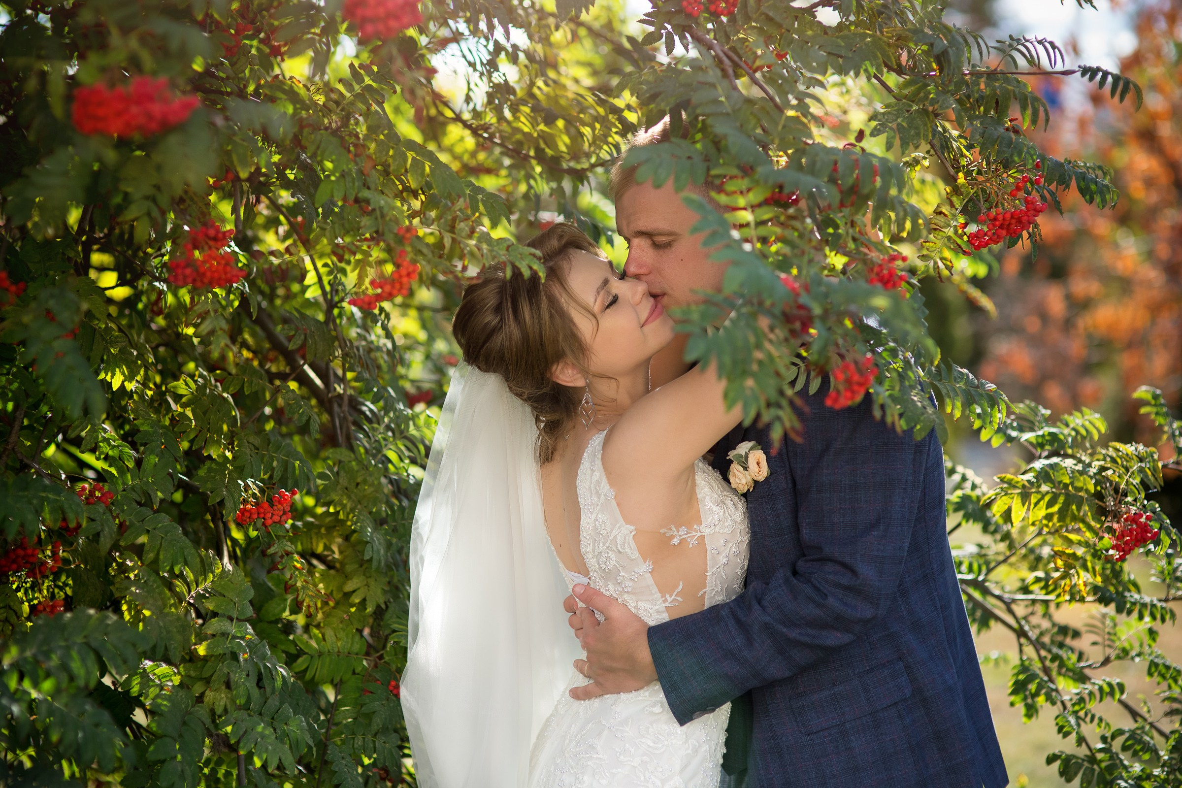 Прогулка по Набережной. Свадебная фотосъёмка в Москве, Туле