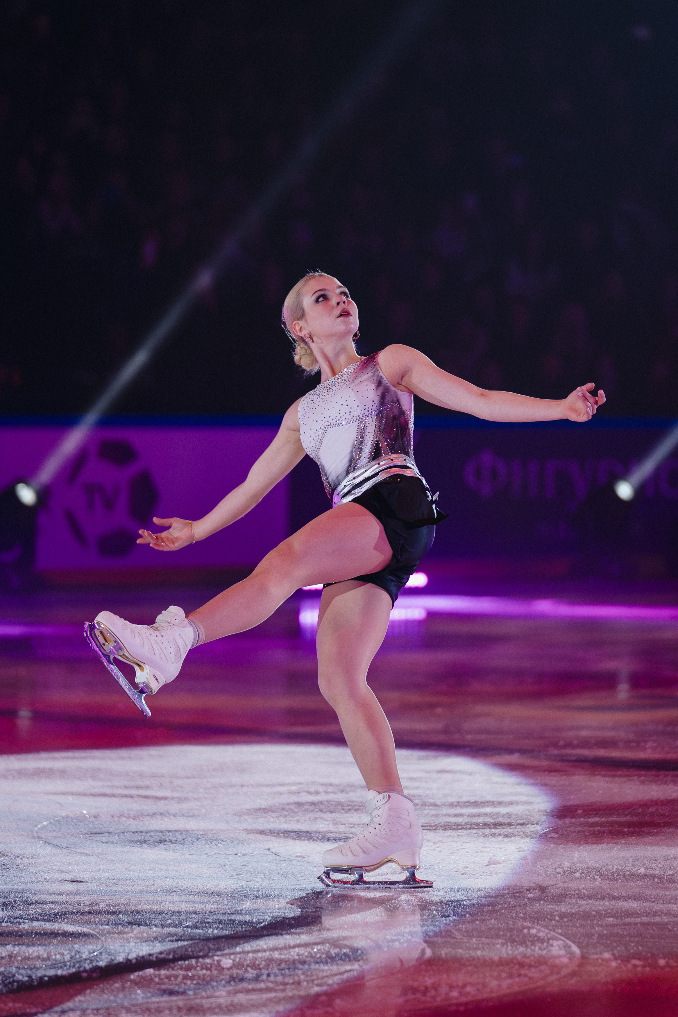 Шоу Этери Тутберидзе в Новосибирске. Воробьева Ксения — Спортивный и танцевальный фотограф Новосибирск