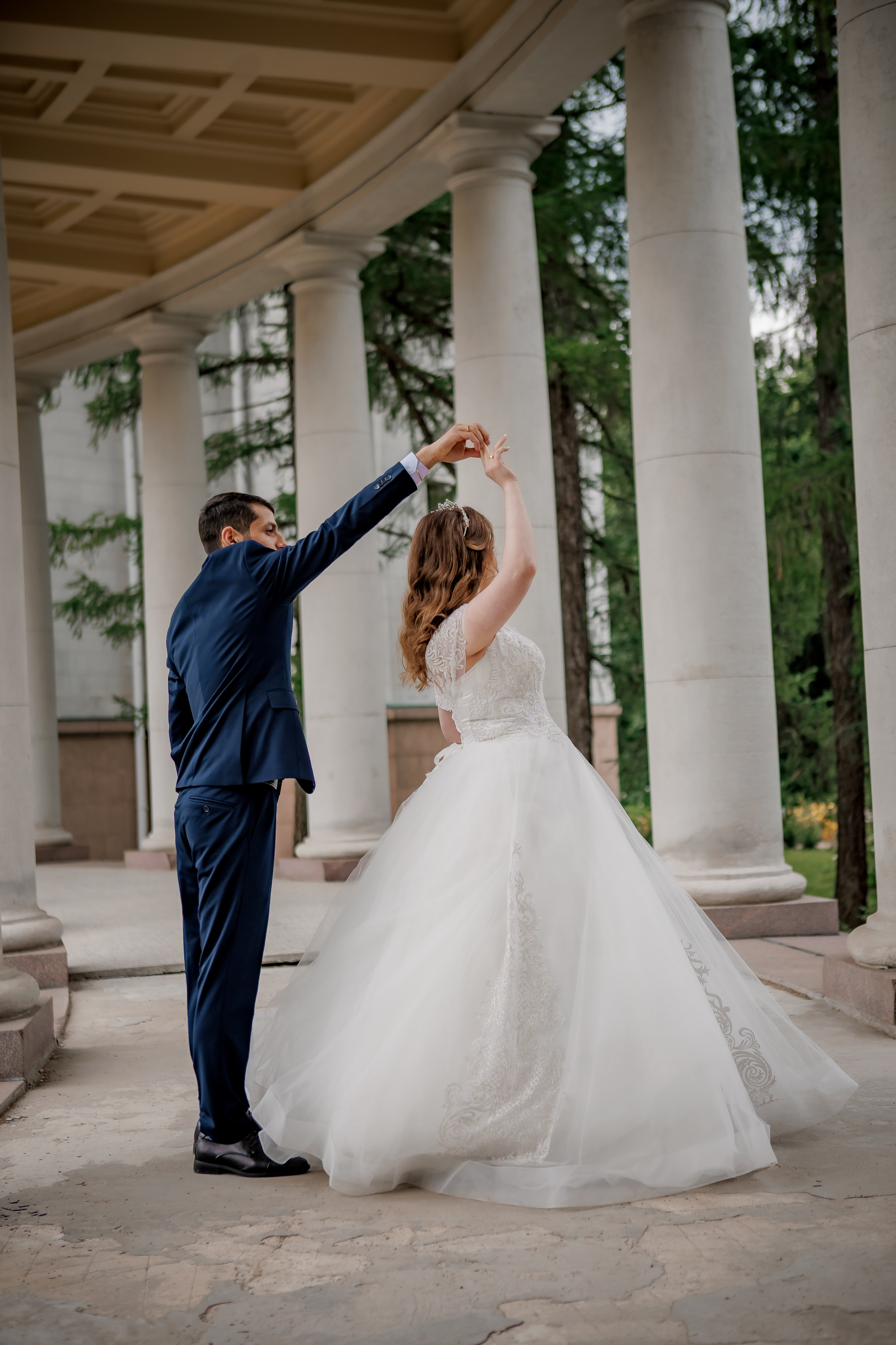 Свадебная фотосессия в Архангельском. Свадебный фотограф в Москве