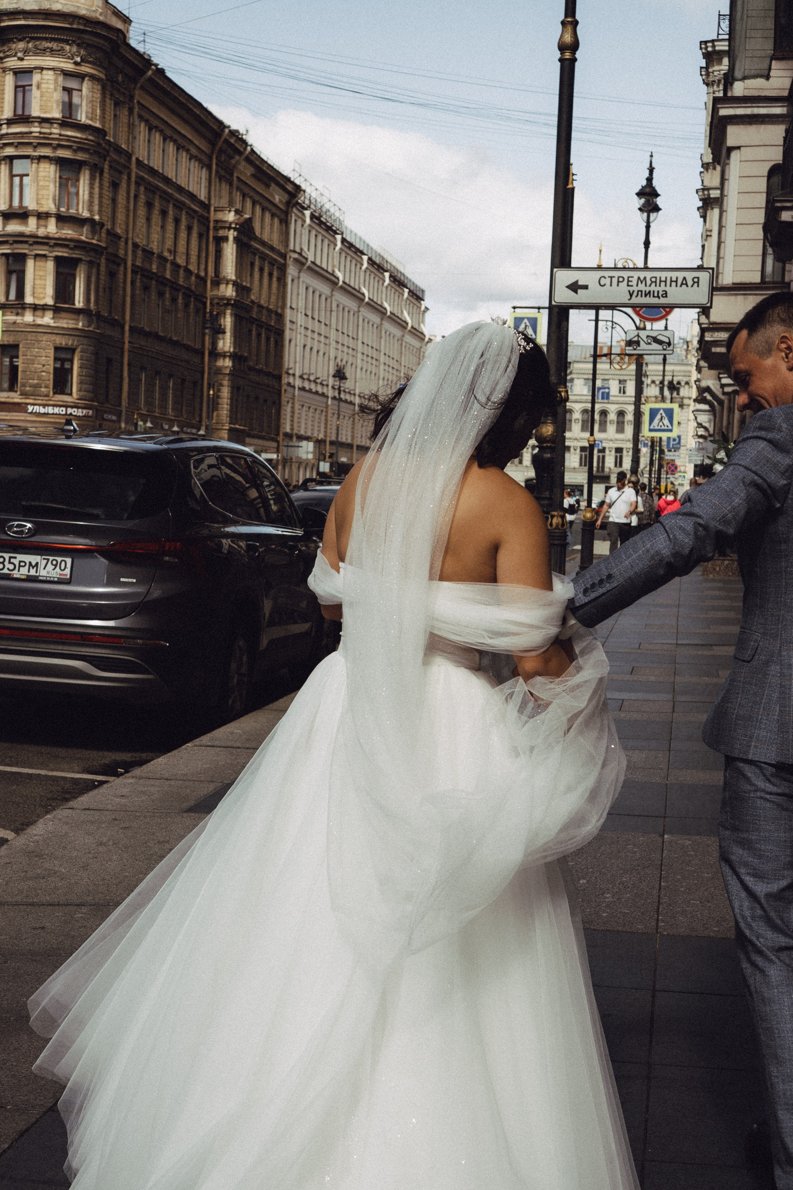 СВАДЕБНАЯ ПРОГУЛКА РЕСТОРАН МЫ ЖЕ НА ТЫ И ФОТОСЕССИИЯ С АВТОМОБИЛЕМ. Профессиональный фотограф, Санкт-Петербург — Виктория Богомолова