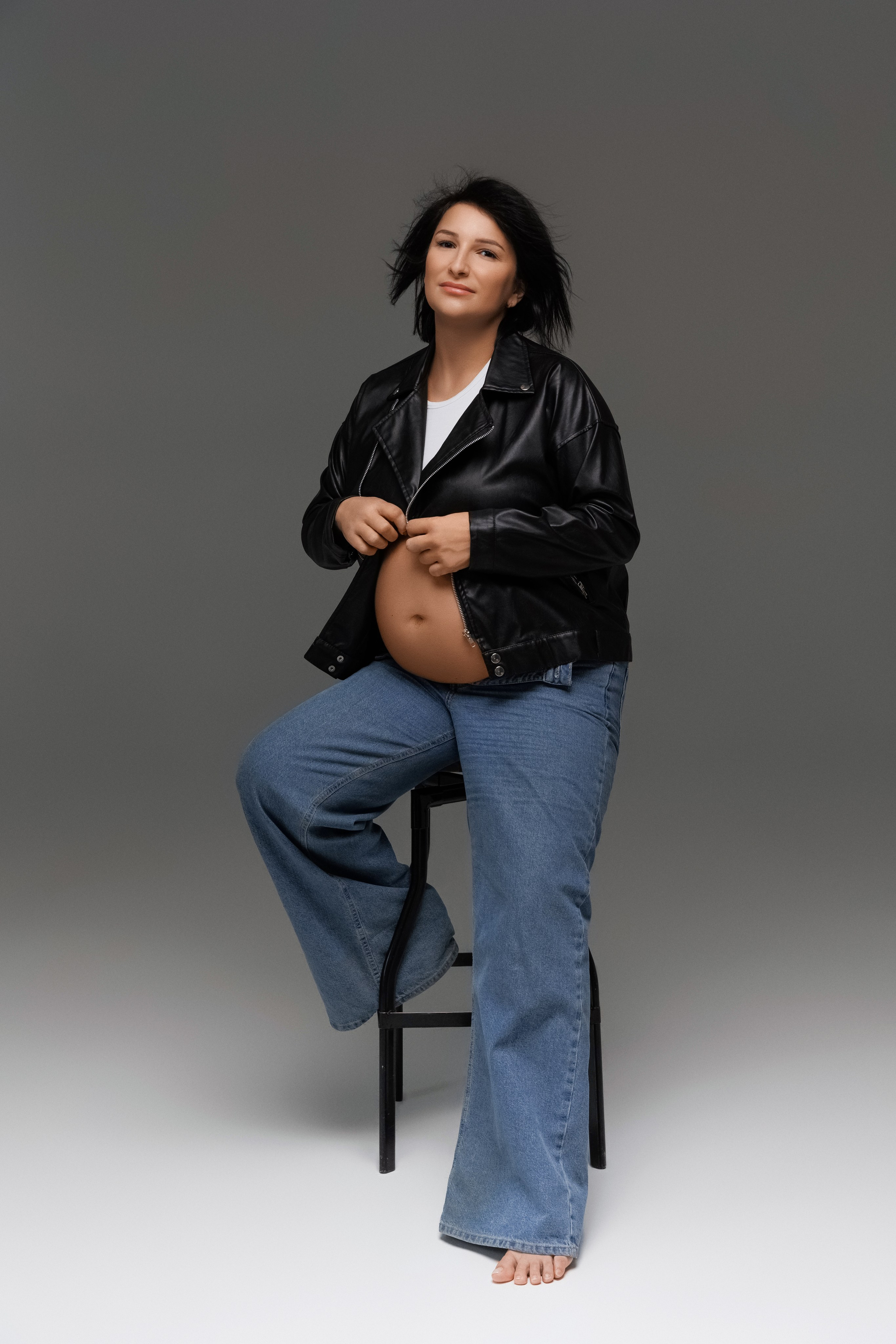 Куртка косуха . Фурнитура серебряного цвета . Размер 46 - 48 