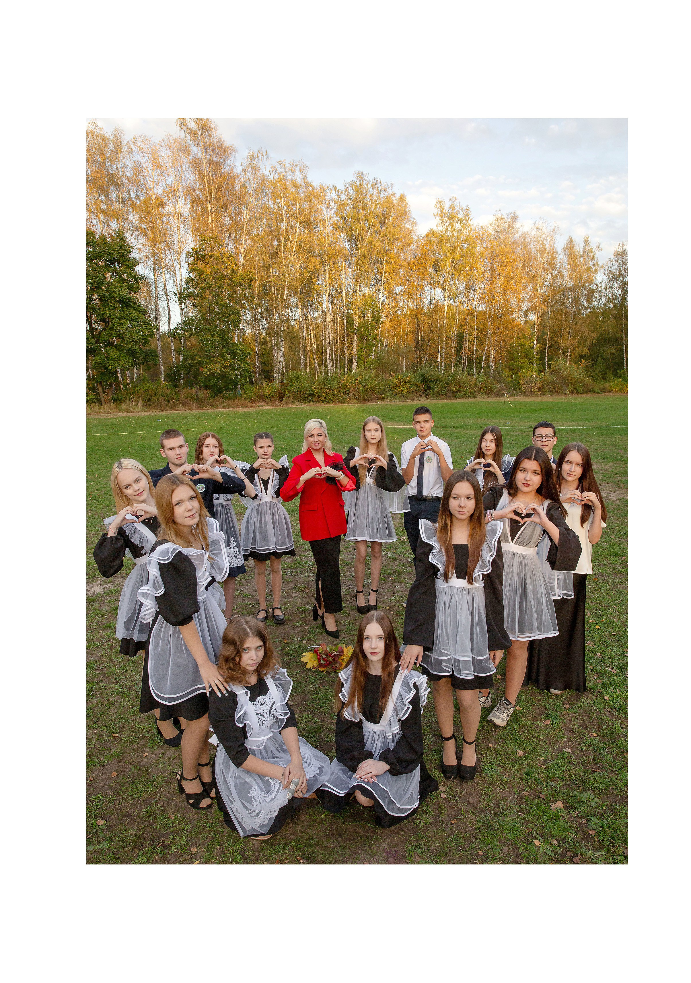 Альбом общей вёрстки для старшей школы 23×30 15 разворотов. Семейный фотограф в г. Воскресенск Наталия Молева