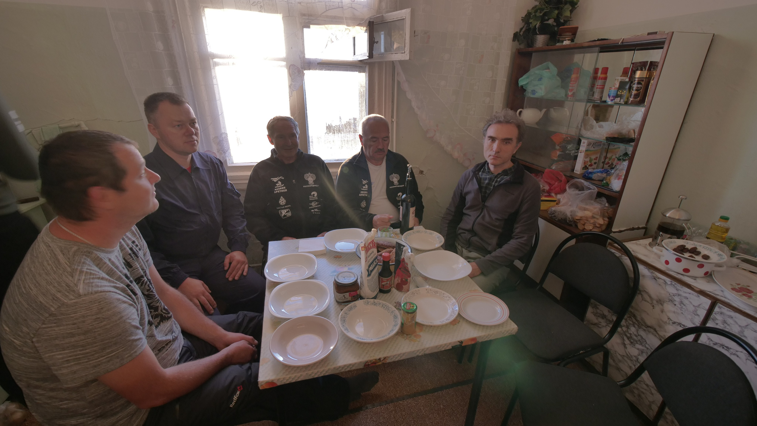 Амдерма — наука (2020 г.). Фотоальбом показывающий увлекательный мир авиации и мир медведей Андрея Иванова