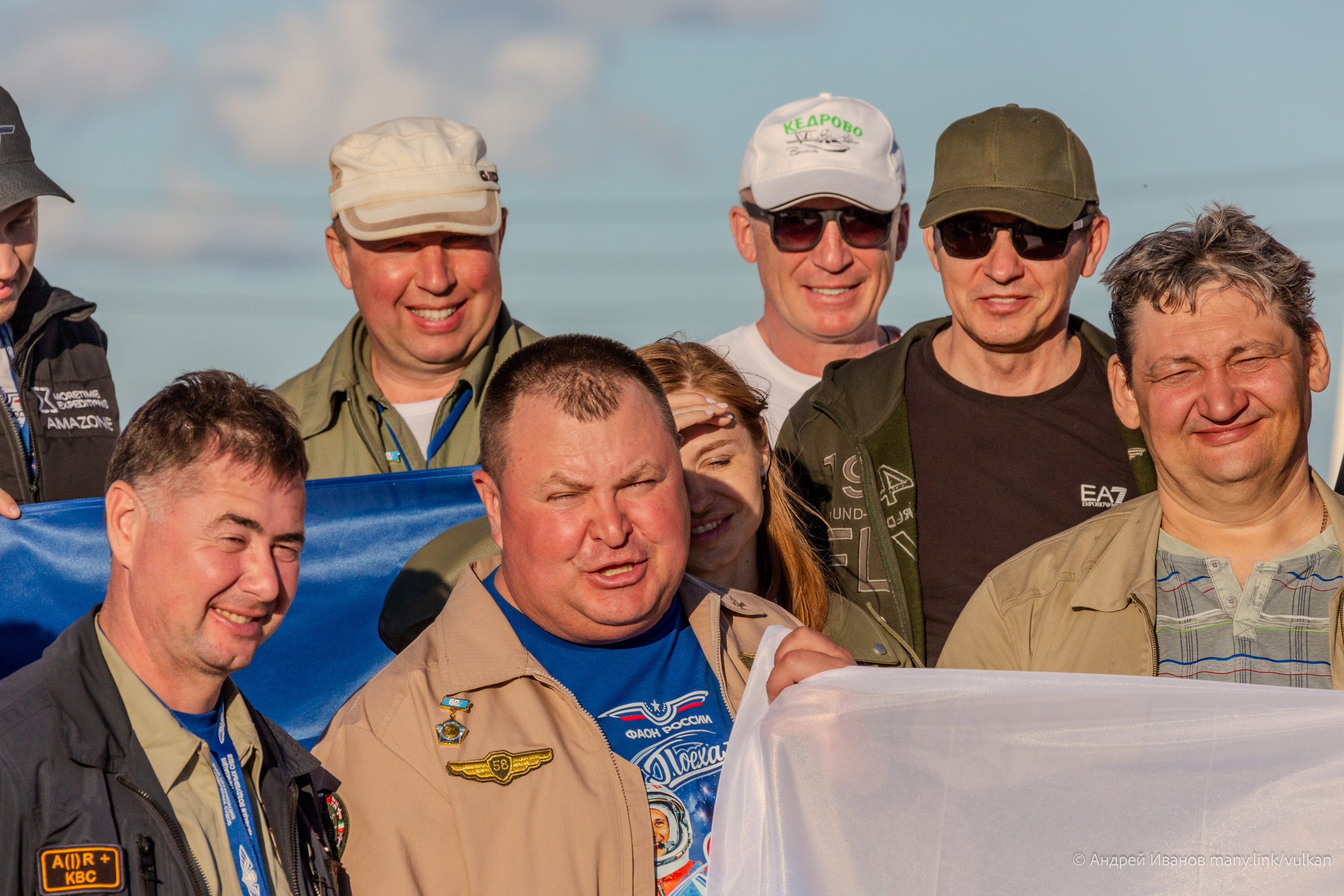 Перелёт на Байконур в 2026 г на самолётах АОН. Фотоальбом показывающий увлекательный мир авиации и мир медведей Андрея Иванова