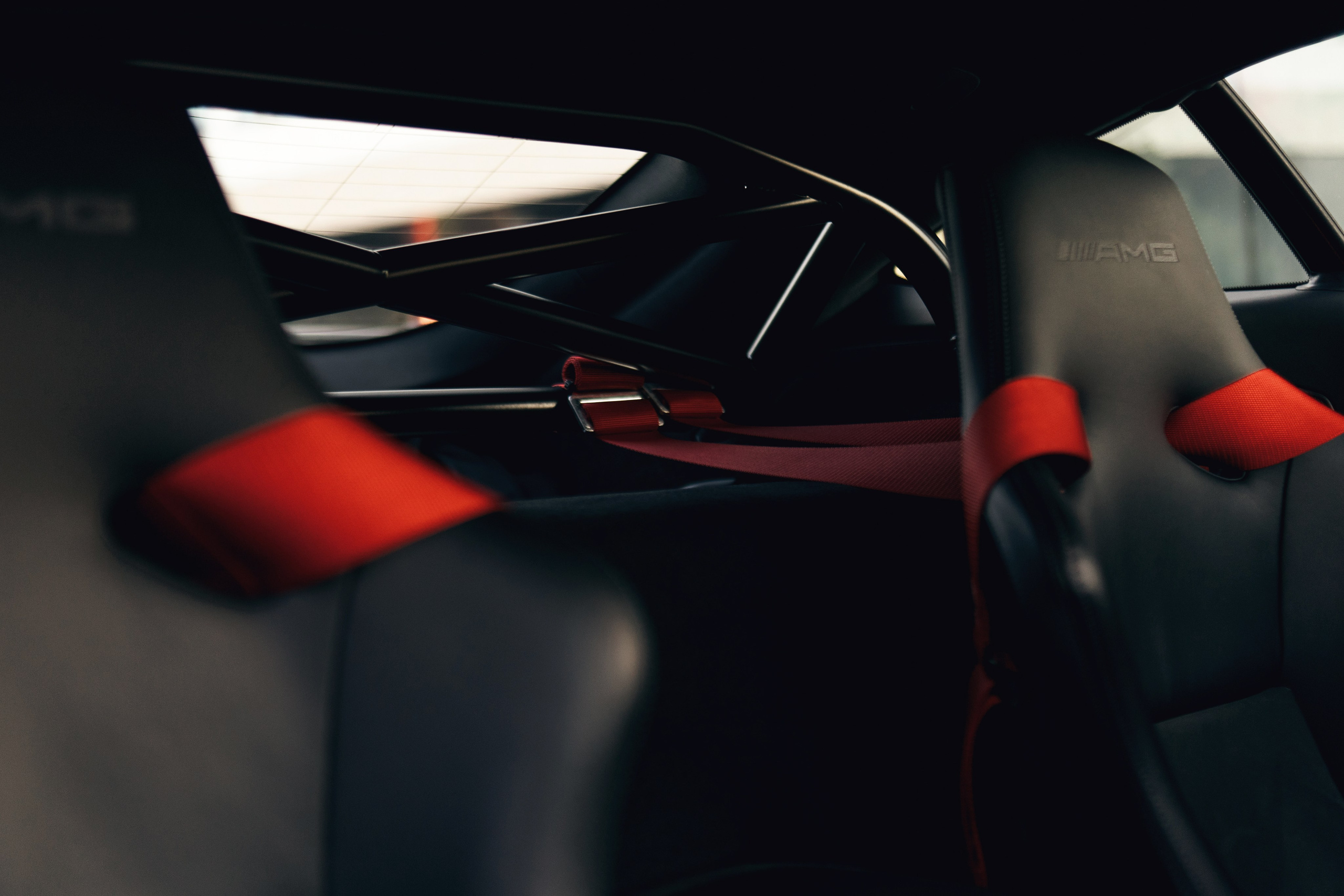 Фотографии Mercedes-AMG GTR