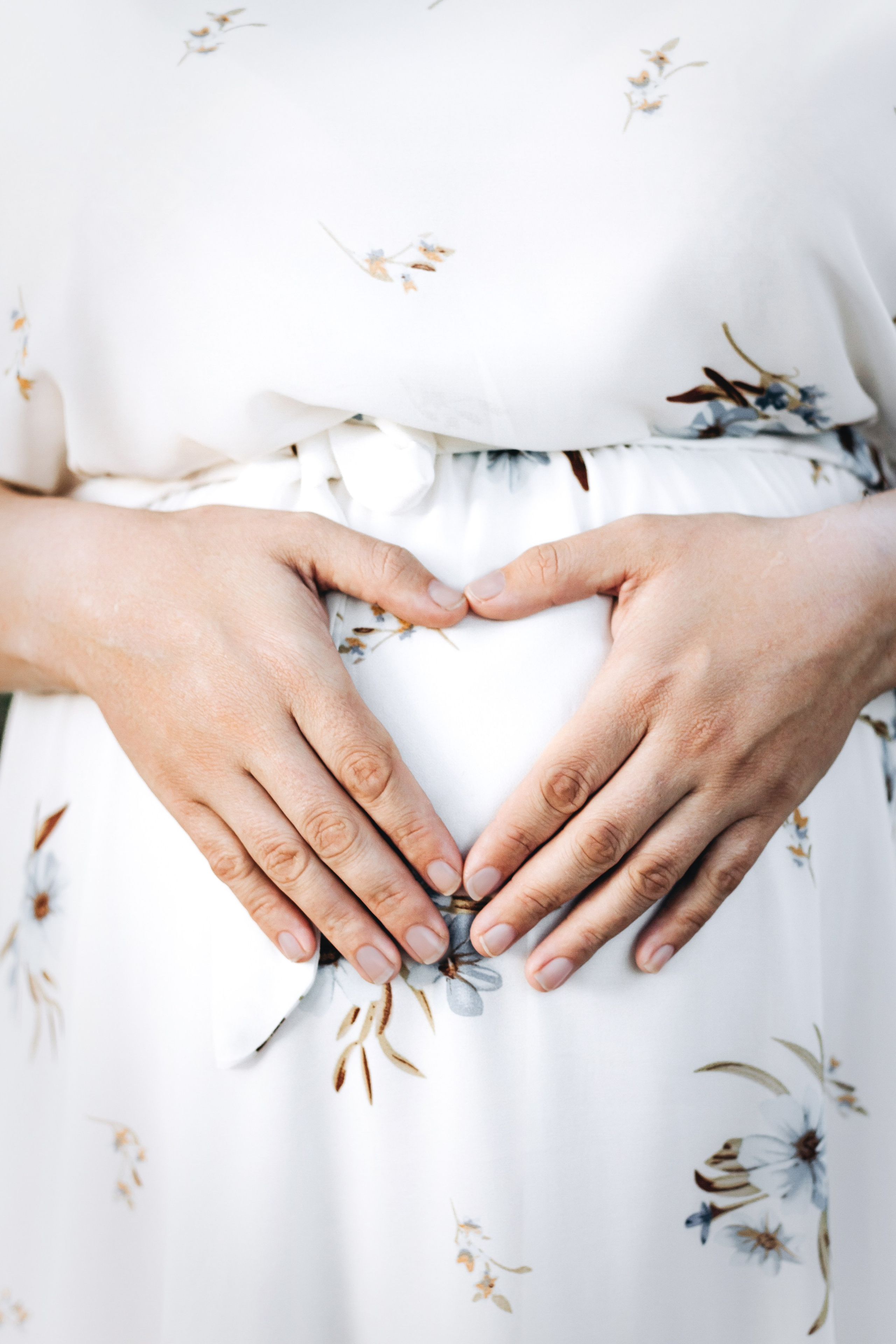 Беременность «В ожидании чуда». Ваш фотограф Анна, фотосалон «В Кадре» Велиж