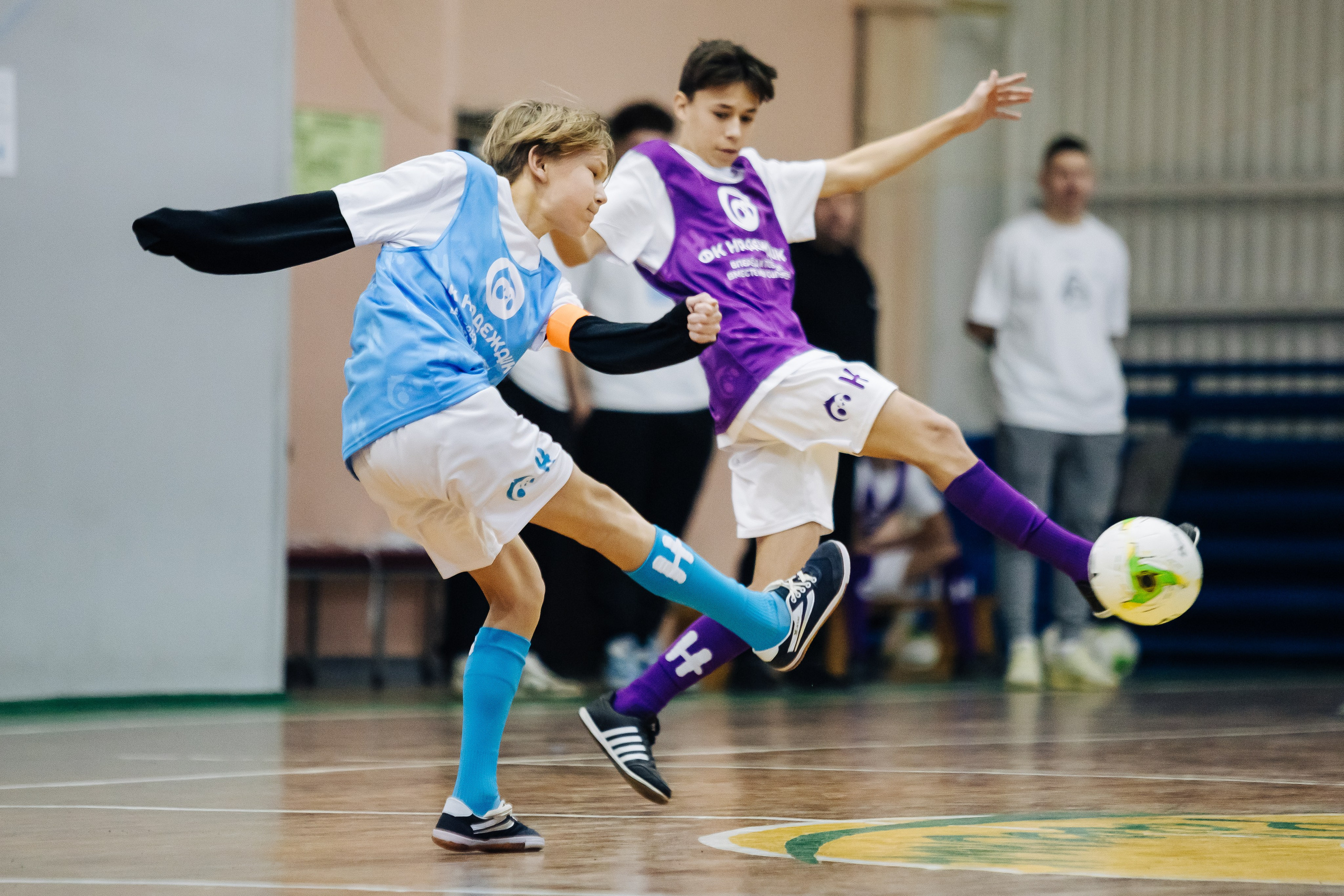 Турнир по футболу среди команд школ-интернатов Магнитогорска «Надеждик CUP» // 08.12.2024. Денис Прохоров Фотограф в г. Магнитогорск