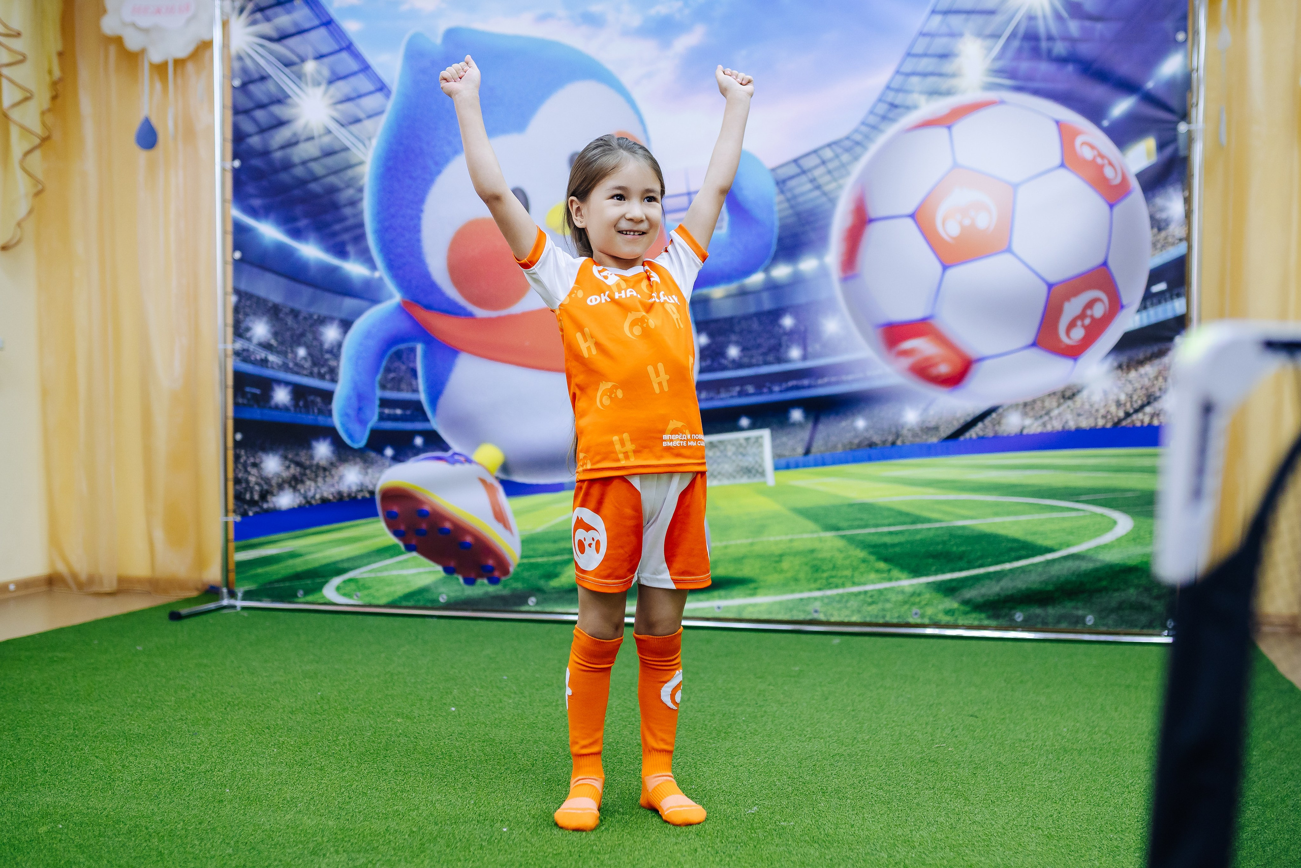 Фотосессия с кубком в детских садах г. Магнитогорска. Денис Прохоров Фотограф в г. Магнитогорск