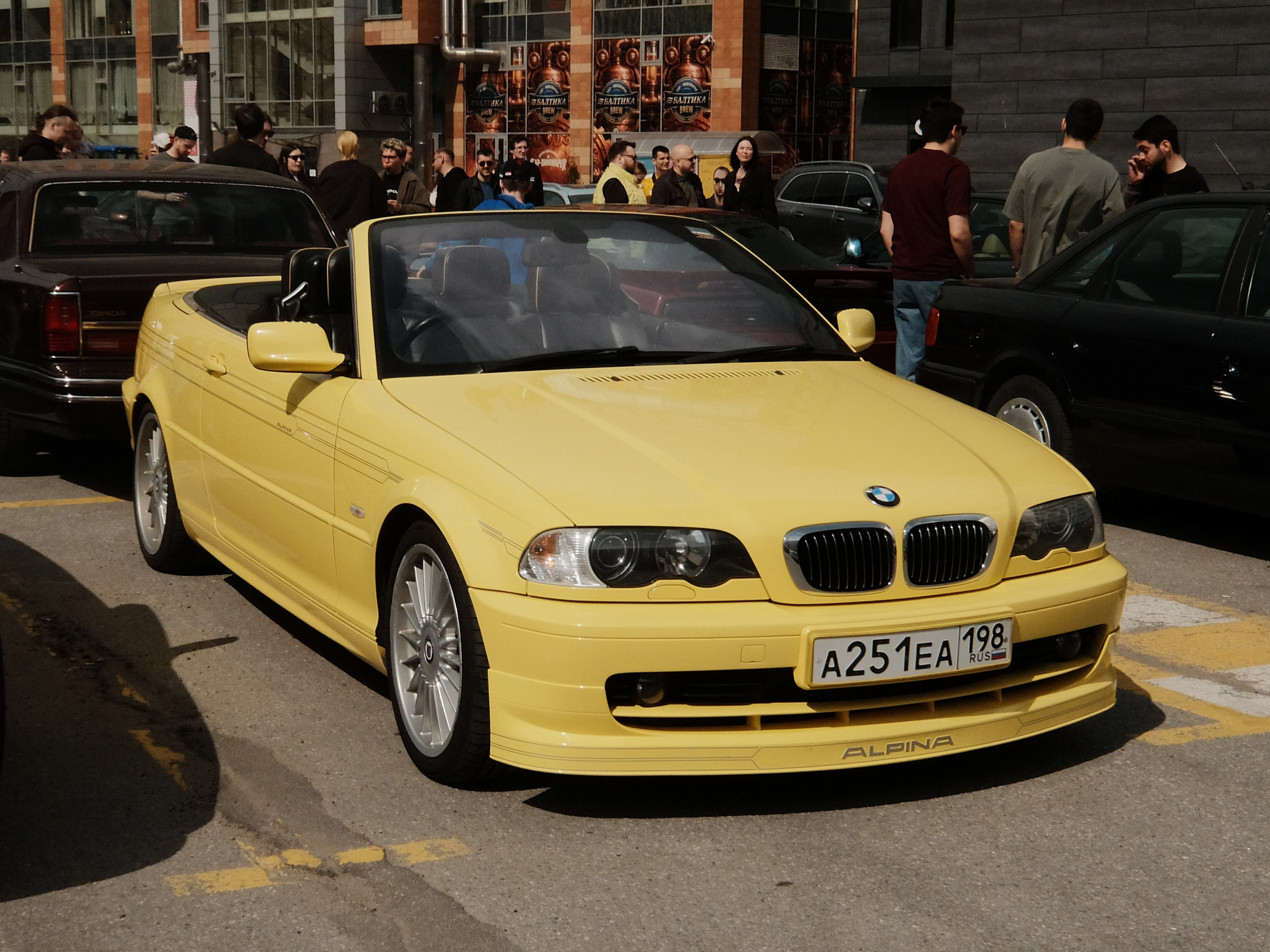 И посетил Cars&Coffee | RYE. | ФОТО | ВИДЕО | Мобильная съемка