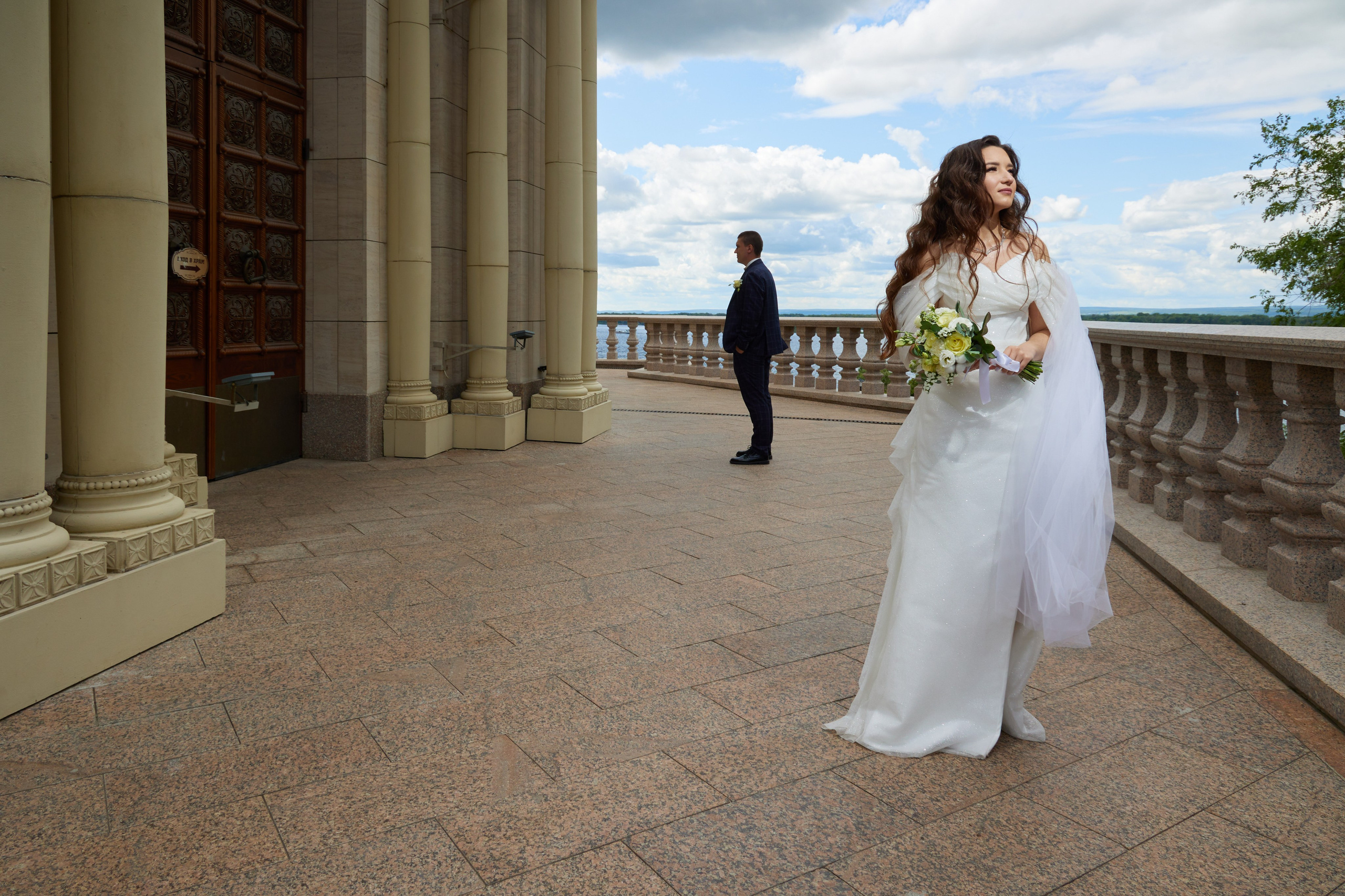 Свадебная фотосессия в студии «ЧеБэ» Самара. Свадебный видеограф и свадебный фотограф в Самаре Олег Слеб