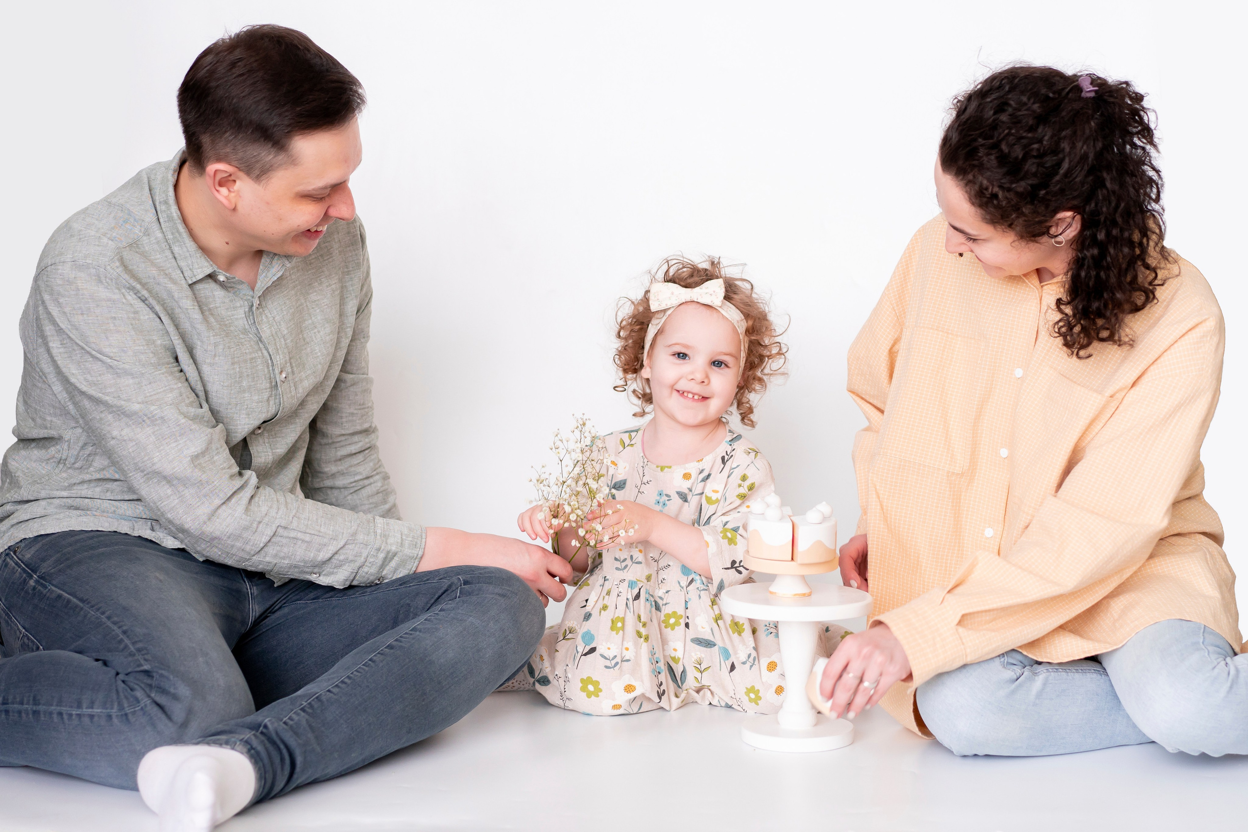 С Днём Рождения ребенка, портрет. Детская, семейная фотостудия в Санкт-Петербурге