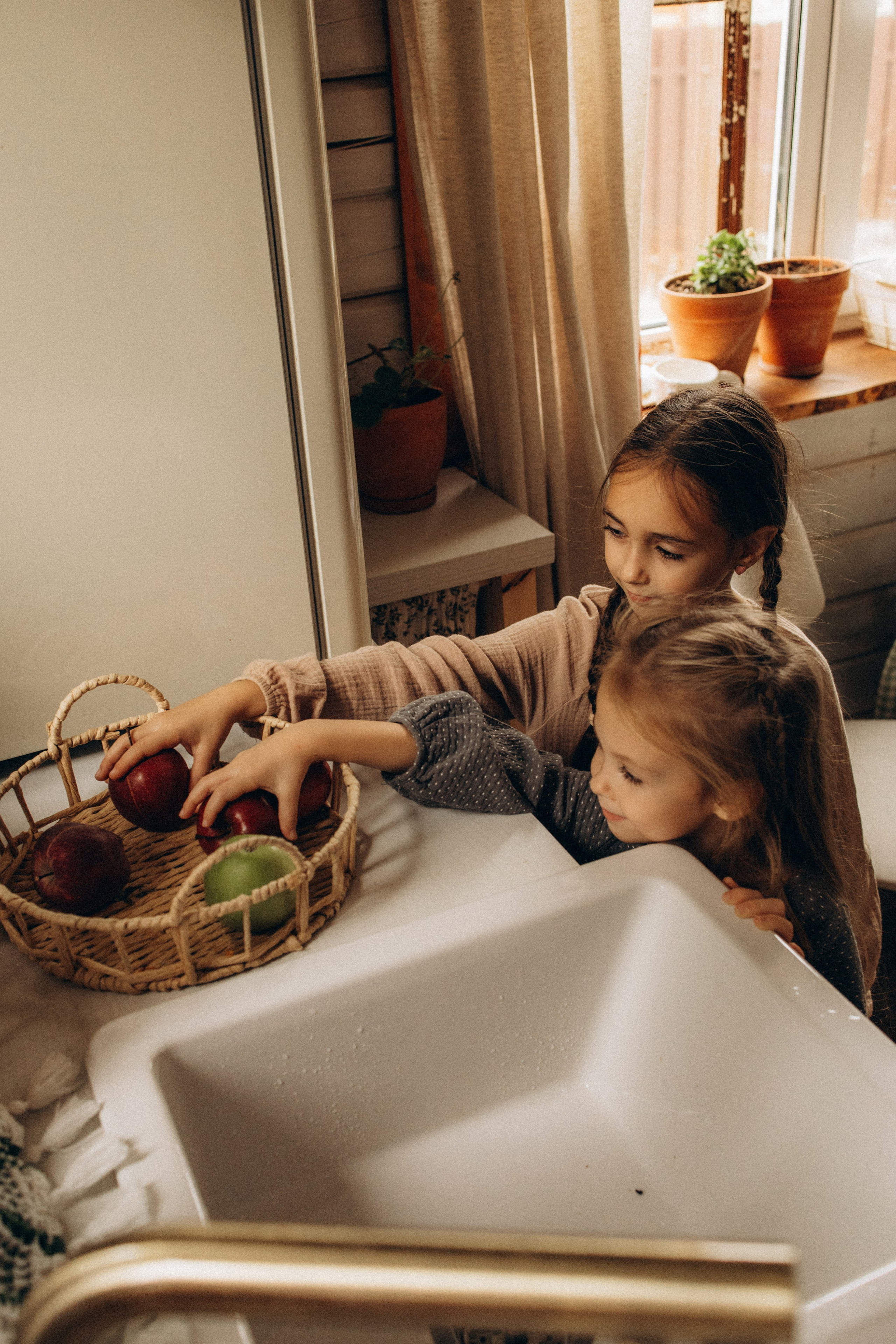 Юлия, Виктор, Саша, Настя, Ксюша и Аленка. Фотограф В Москве и Подольске Лена Иванова