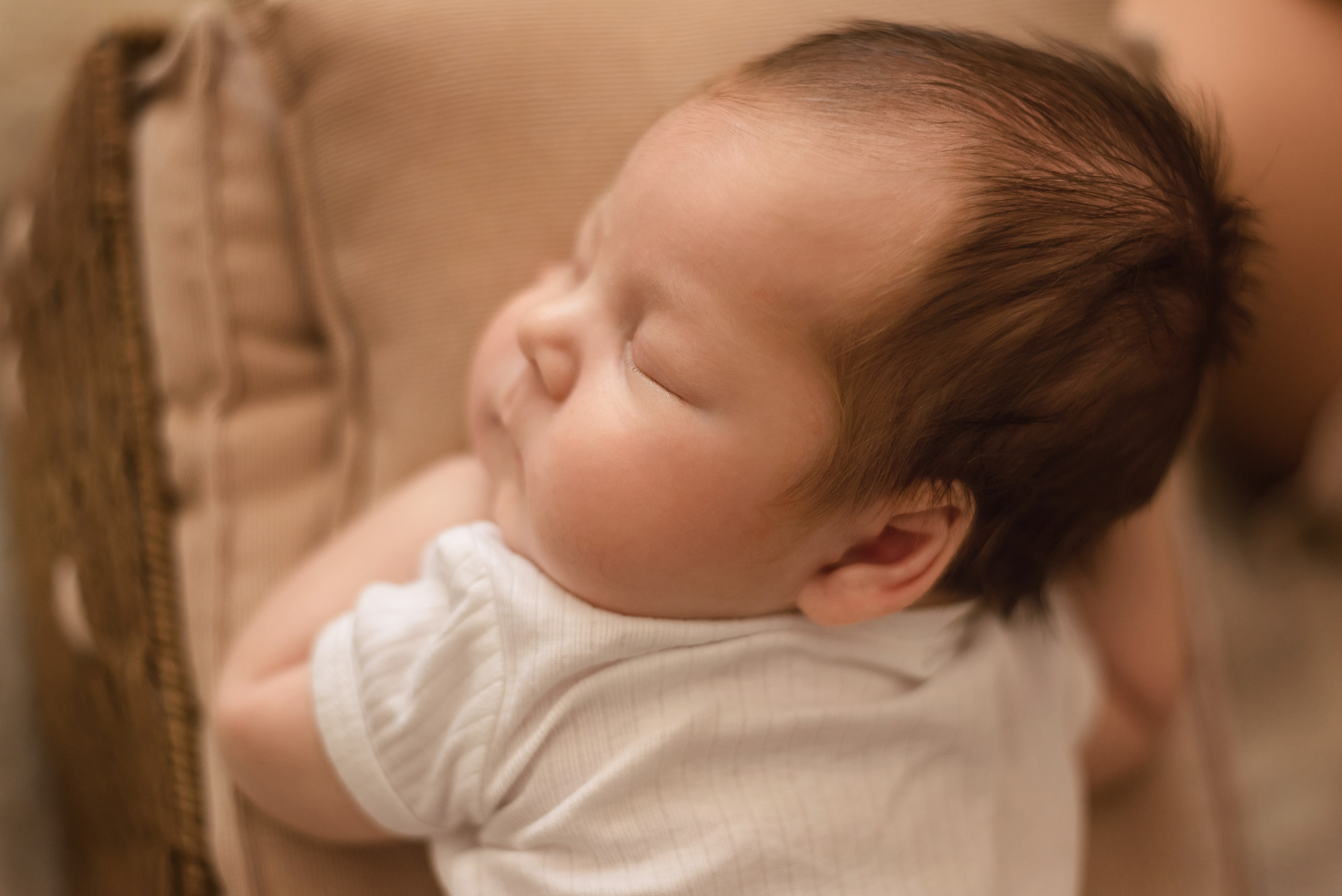 Home photo shoots in Montenegro. Photographer of newborns and children up to a year in Montenegro