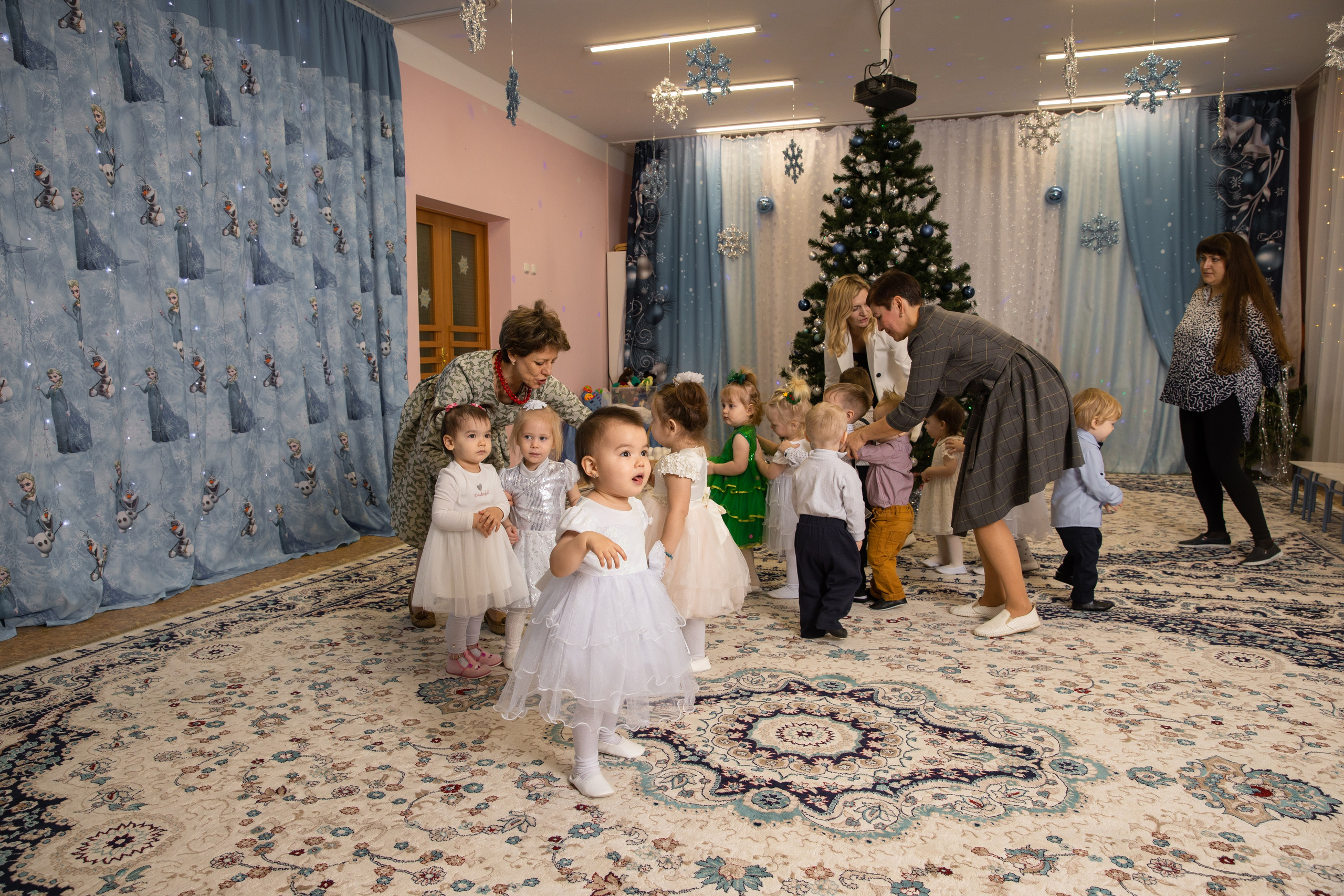 Новогодний утренник Успех. Фотограф в Железнодорожном и Балашихе