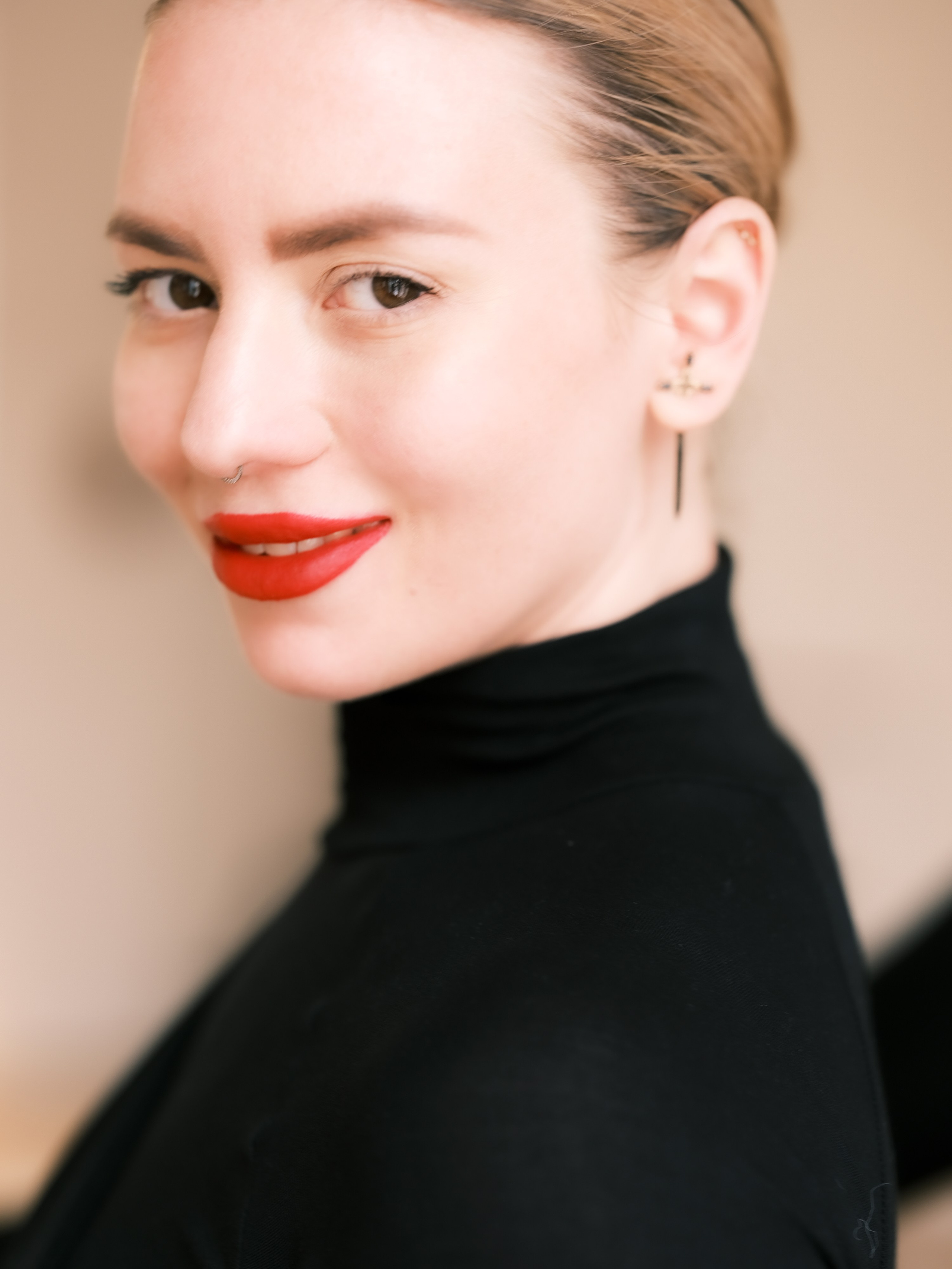 Анастасия. Фотограф в Москве и Праге: индивидуальные портреты, парные фотосессии