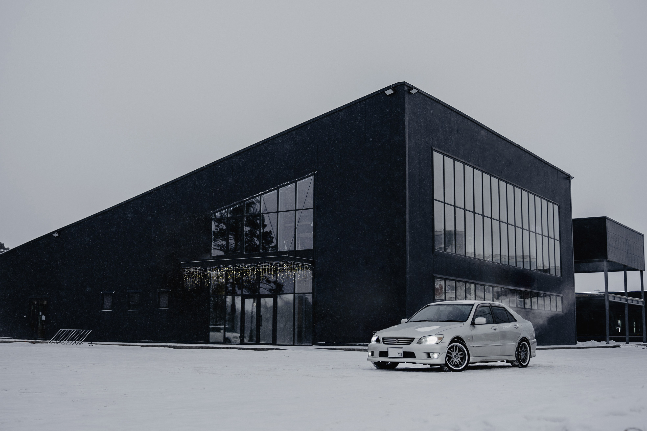 Toyota Altezza. Фотограф, видеограф и пилот дрона на Байкале
