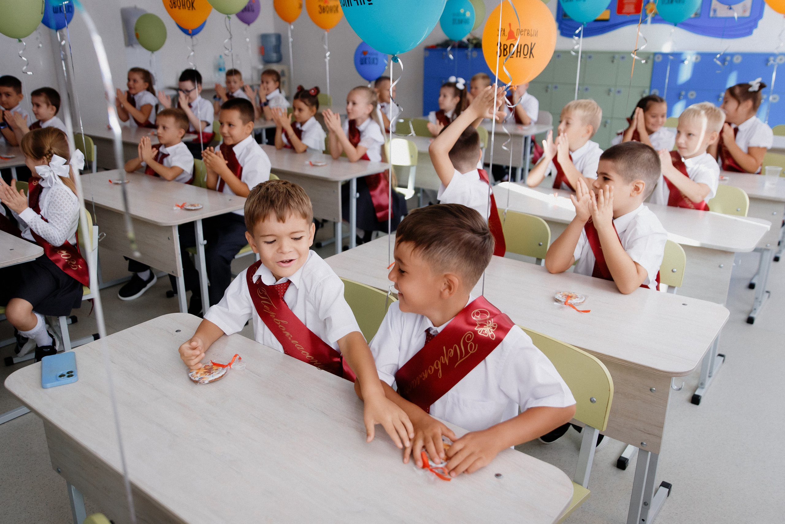 1 класс 11 школа. Выпускные альбомы Натальи Бутко: Новороссийск, Анапа, Геленджик