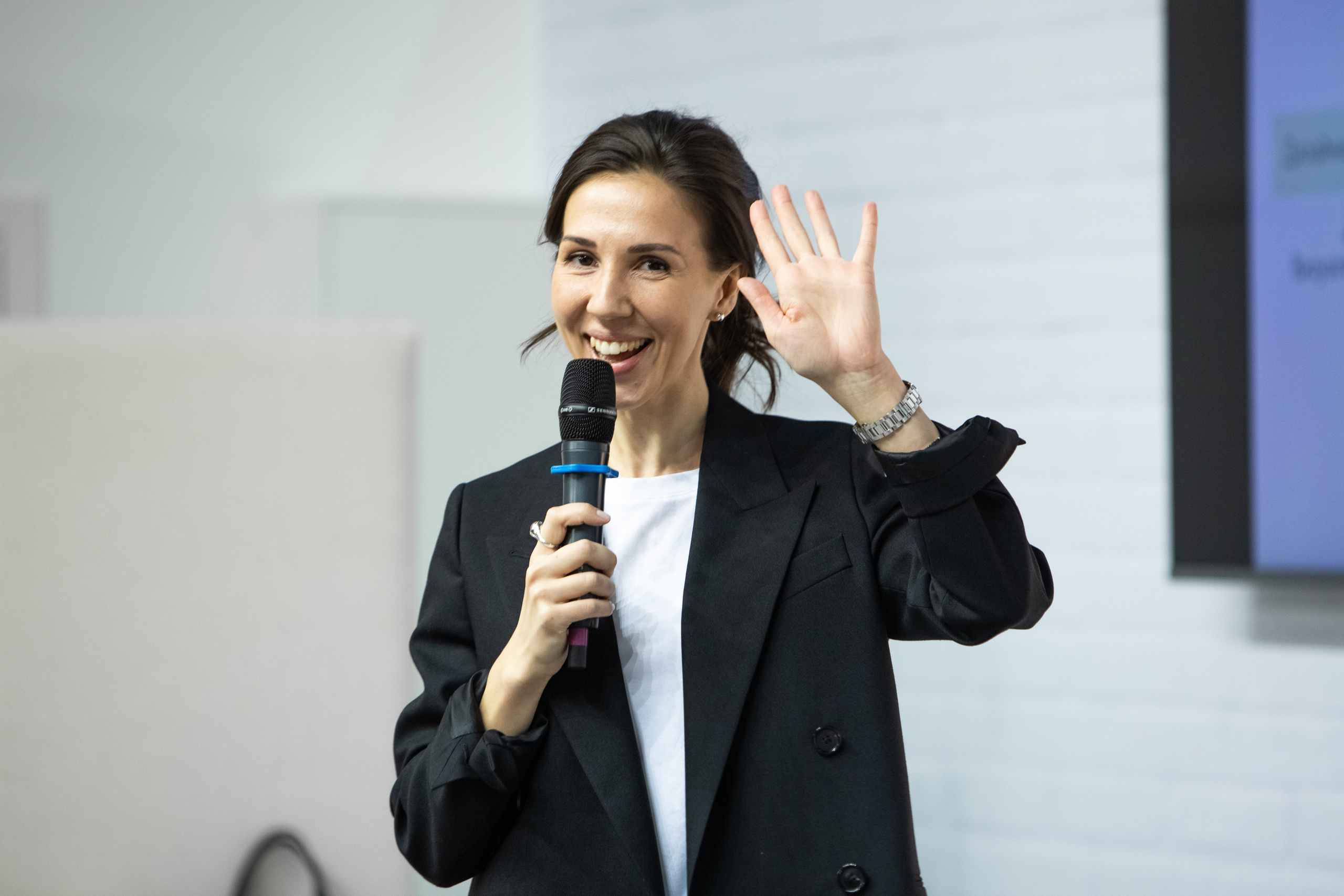 MosBuild. Свадебный репортажный фотограф в Москве