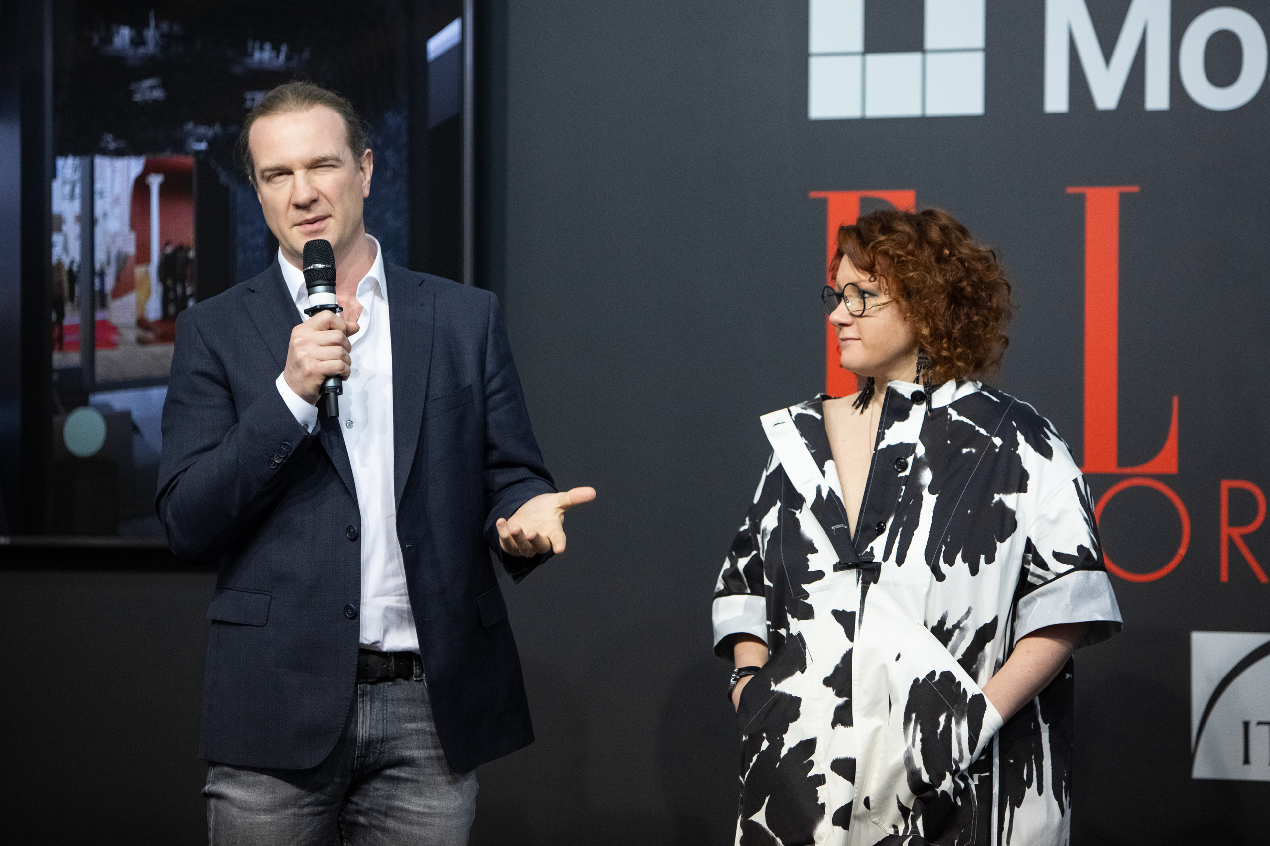 MosBuild. Свадебный репортажный фотограф в Москве