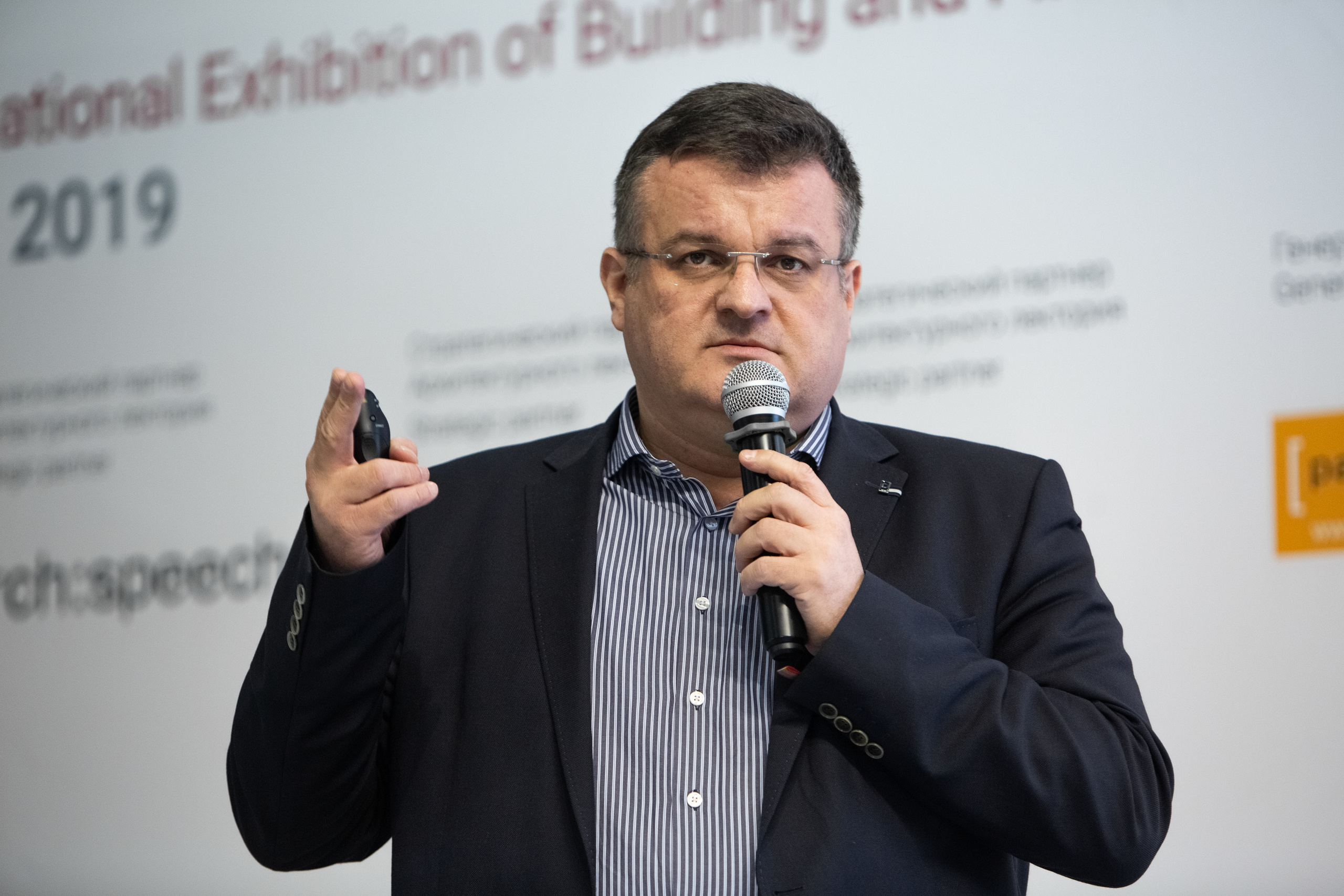 MosBuild. Свадебный репортажный фотограф в Москве