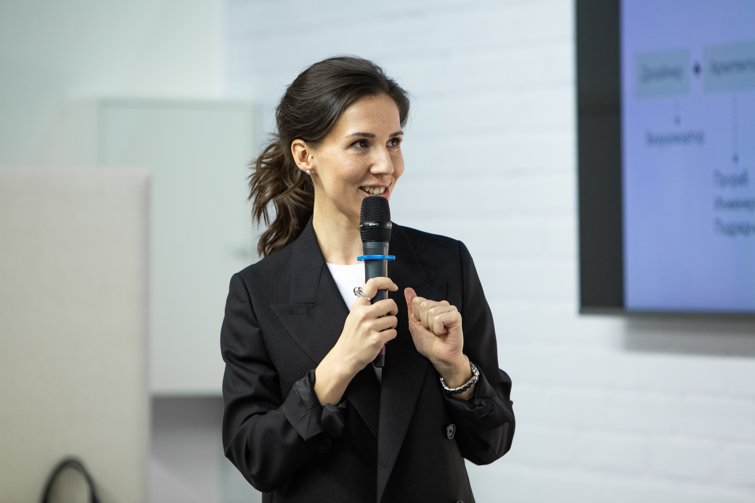 MosBuild. Свадебный репортажный фотограф в Москве