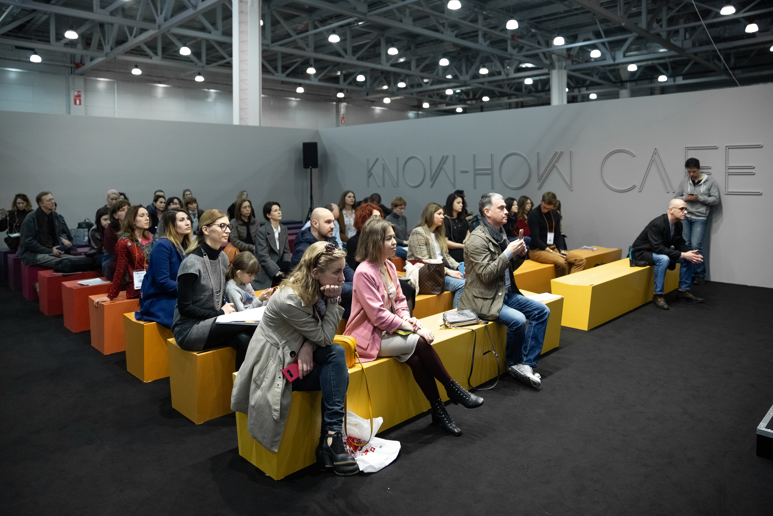 MosBuild. Свадебный репортажный фотограф в Москве