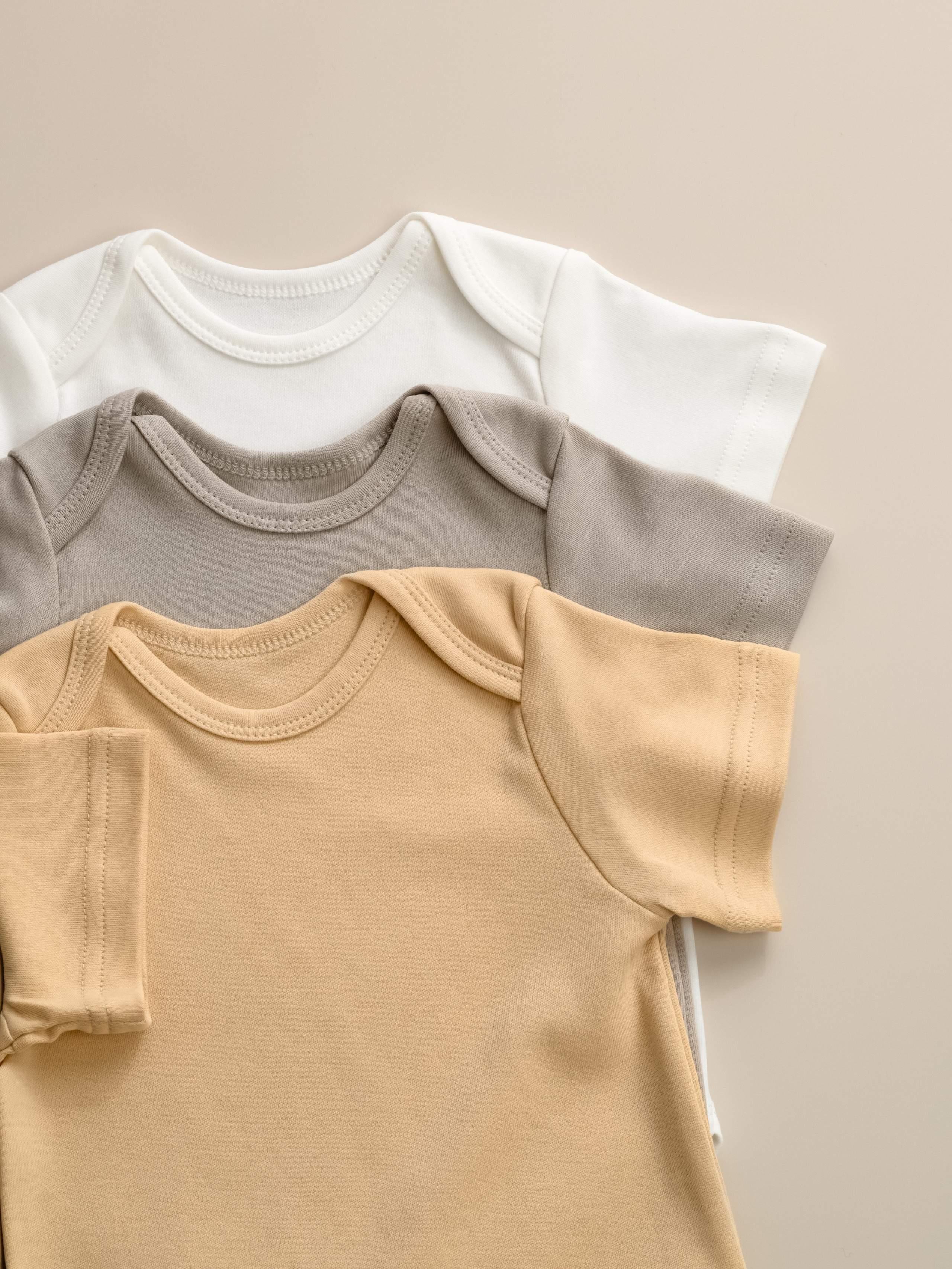 Одежда для детей. Предметный фотограф, инфографика и видео в Санкт-Петербурге