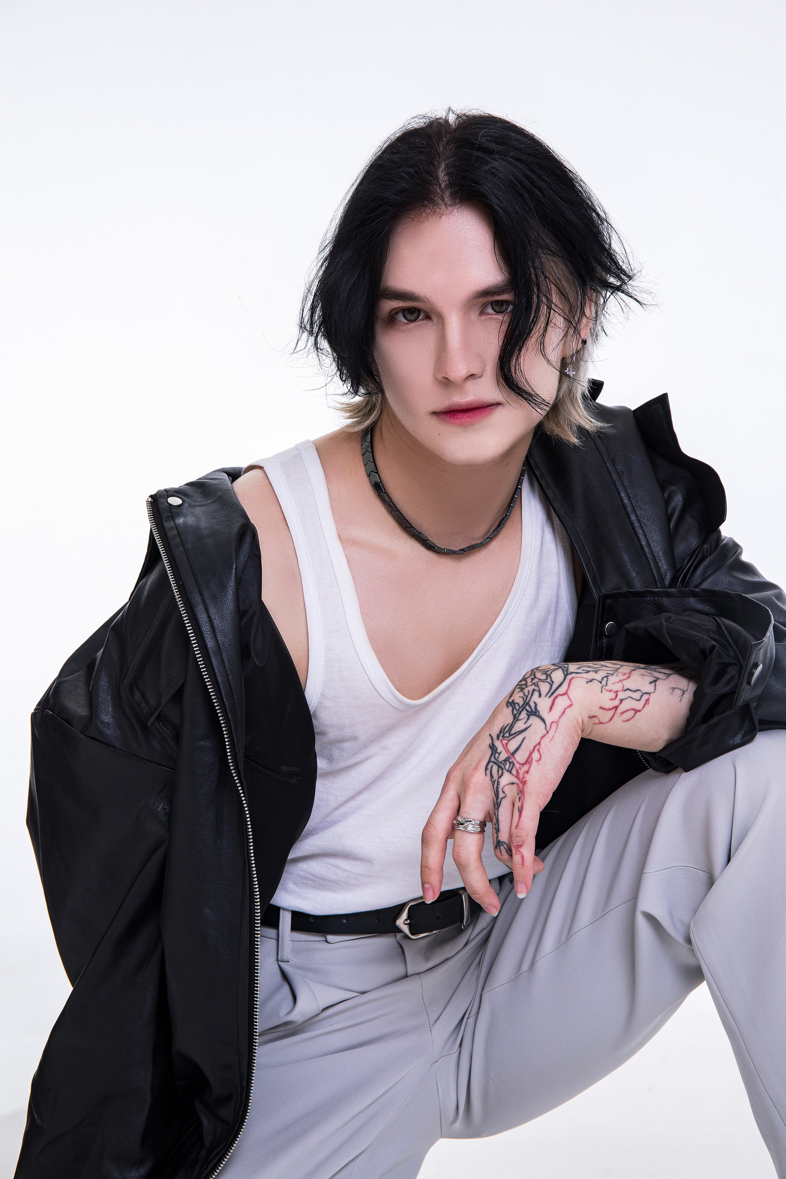 INJOO, IDOL STILE. Polaroud love