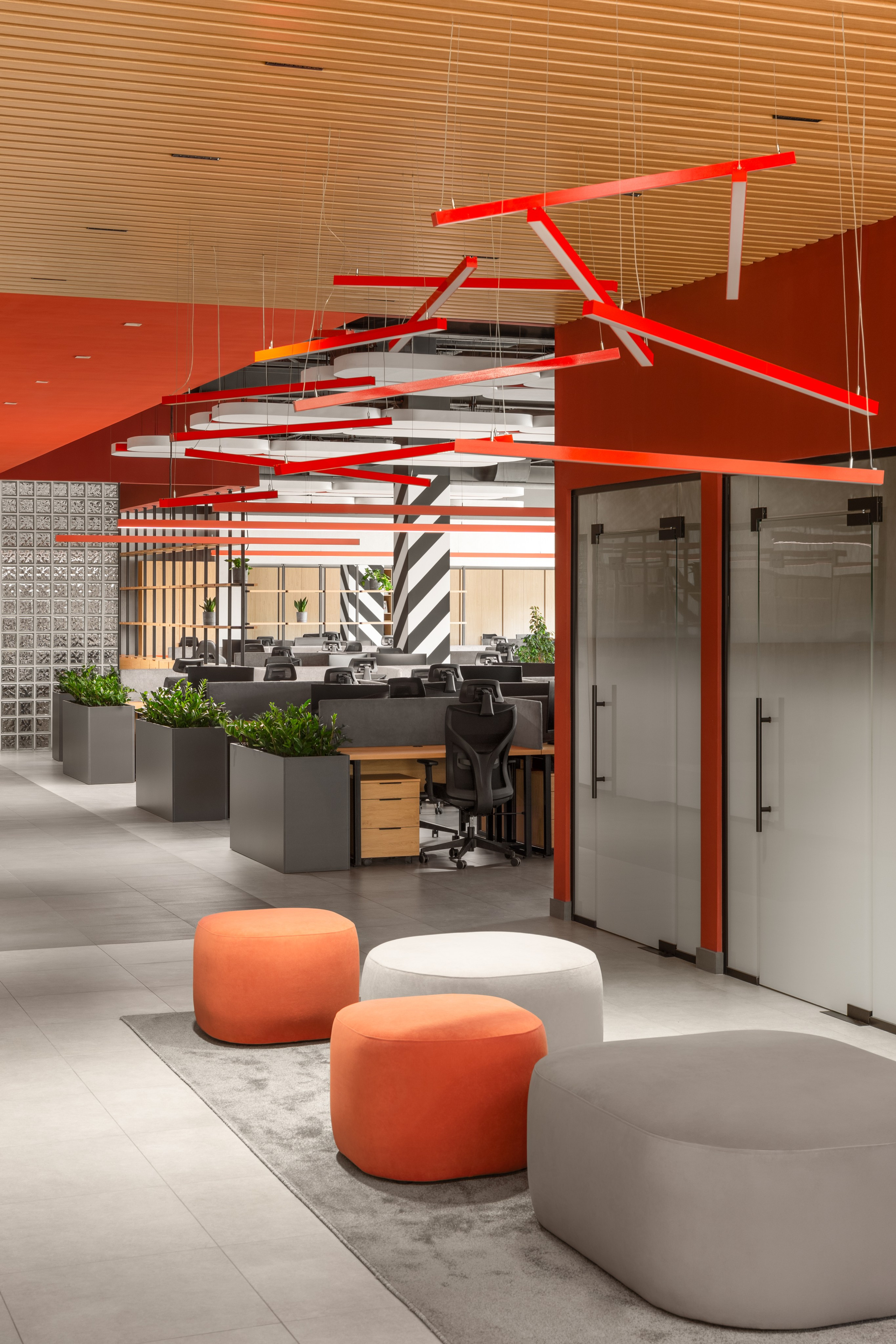 Алёна Красатулина — Allur Auto. Roman Yakunin — interior photographer in Almaty, Kazakhstan