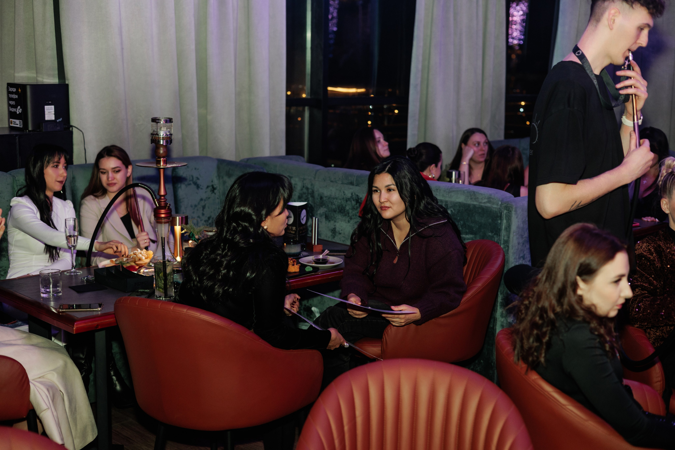 Репортаж Mona. Фотограф Саратов Анастасия