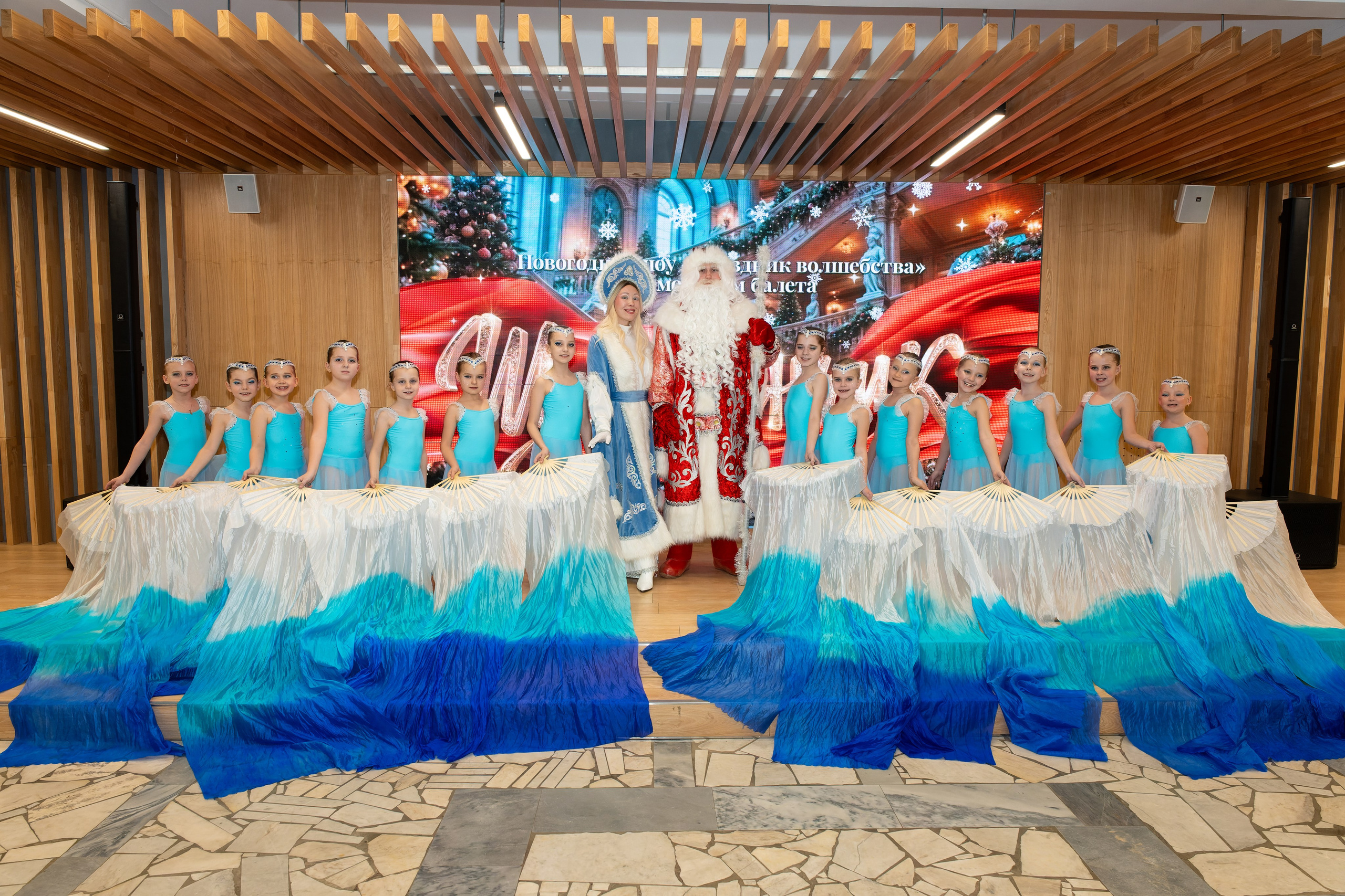 Съёмка новогодних праздников, елки для детей и родителей. «Студия DRONAVT`s» — видеосъёмка и фотография г. Москва