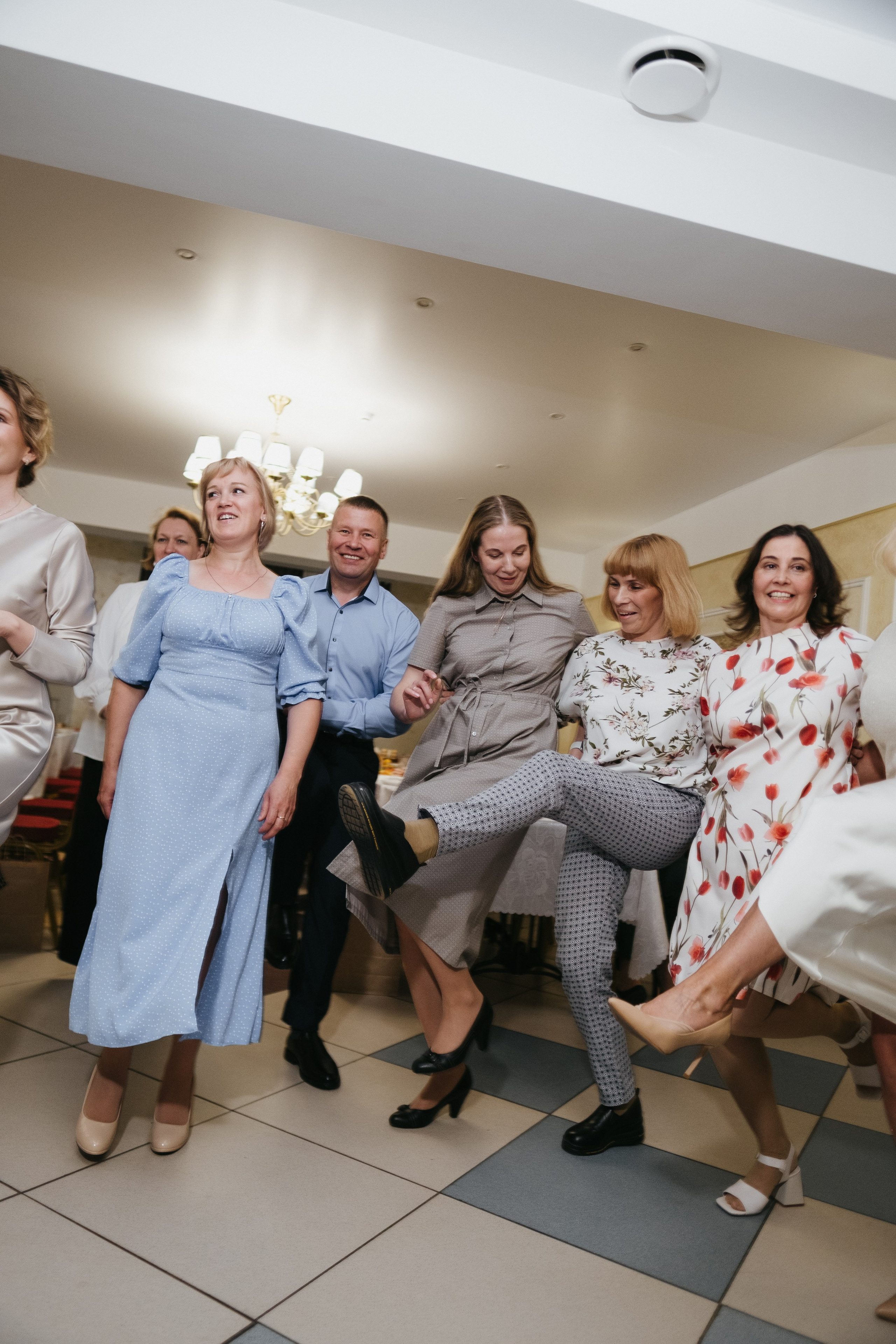 Выпускной 11 класс школы № 30. Свадебный и репортажной фотограф Денис Ожигин в Краснодаре и Краснодарском крае