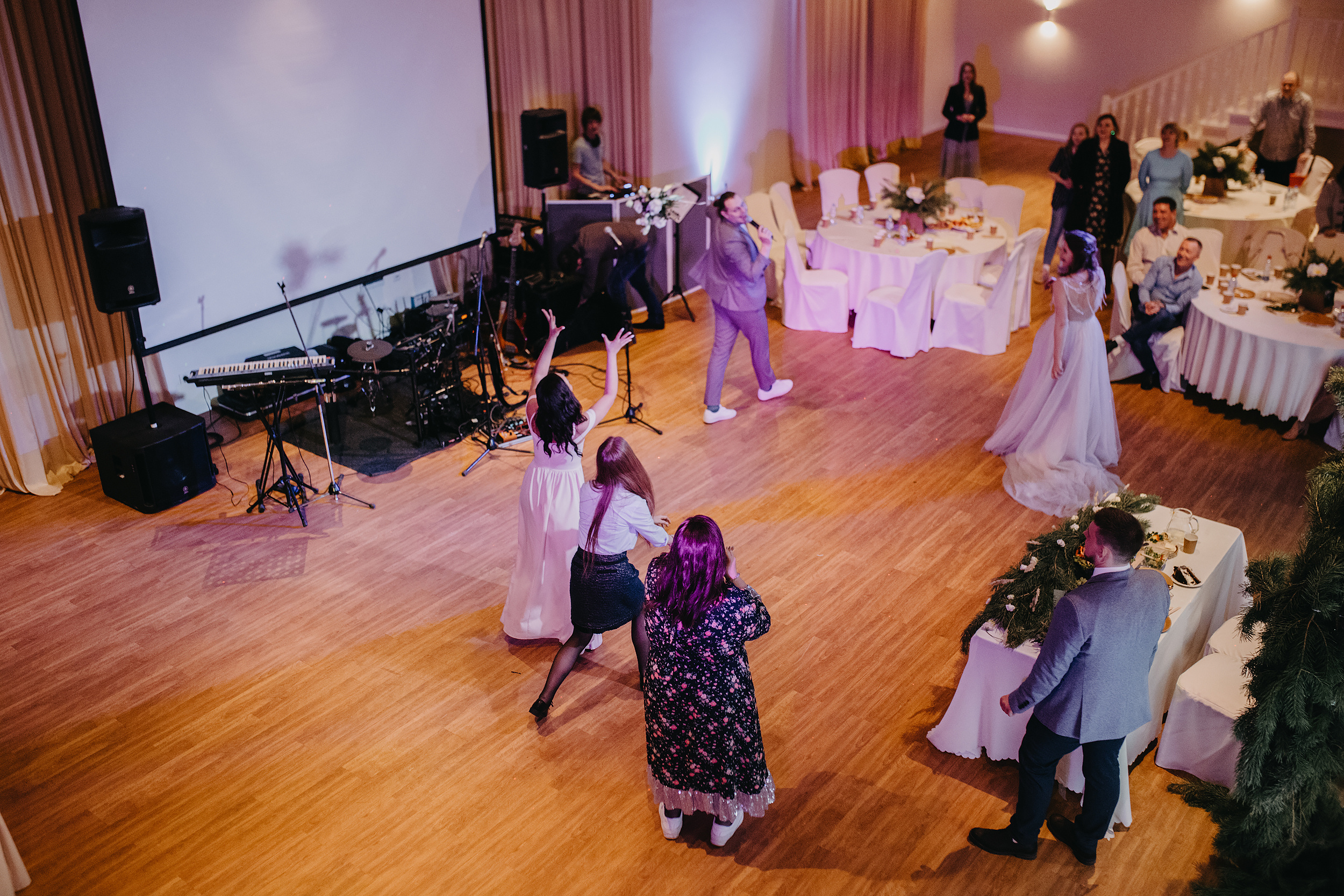 Роман /// Виктория