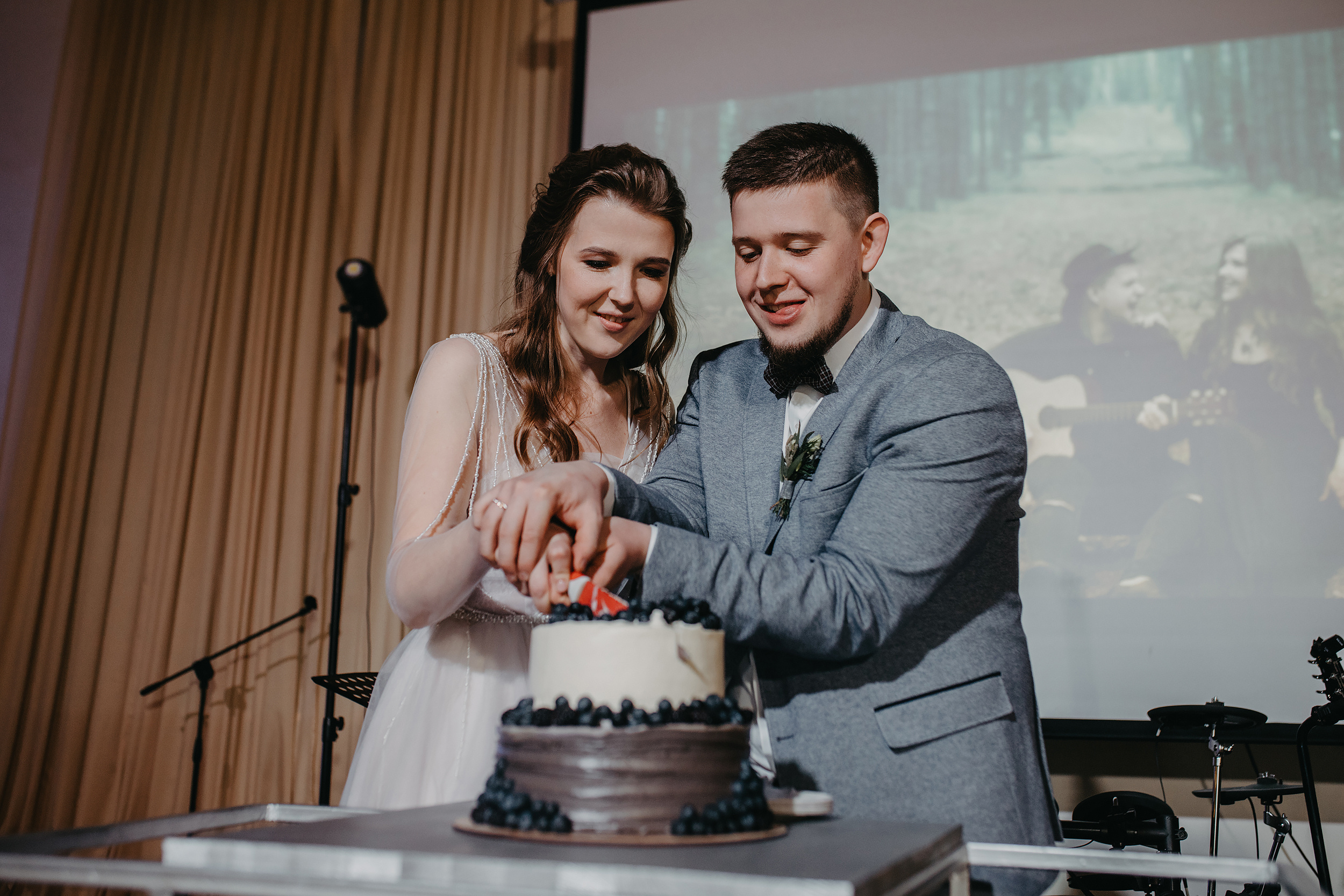 Роман /// Виктория