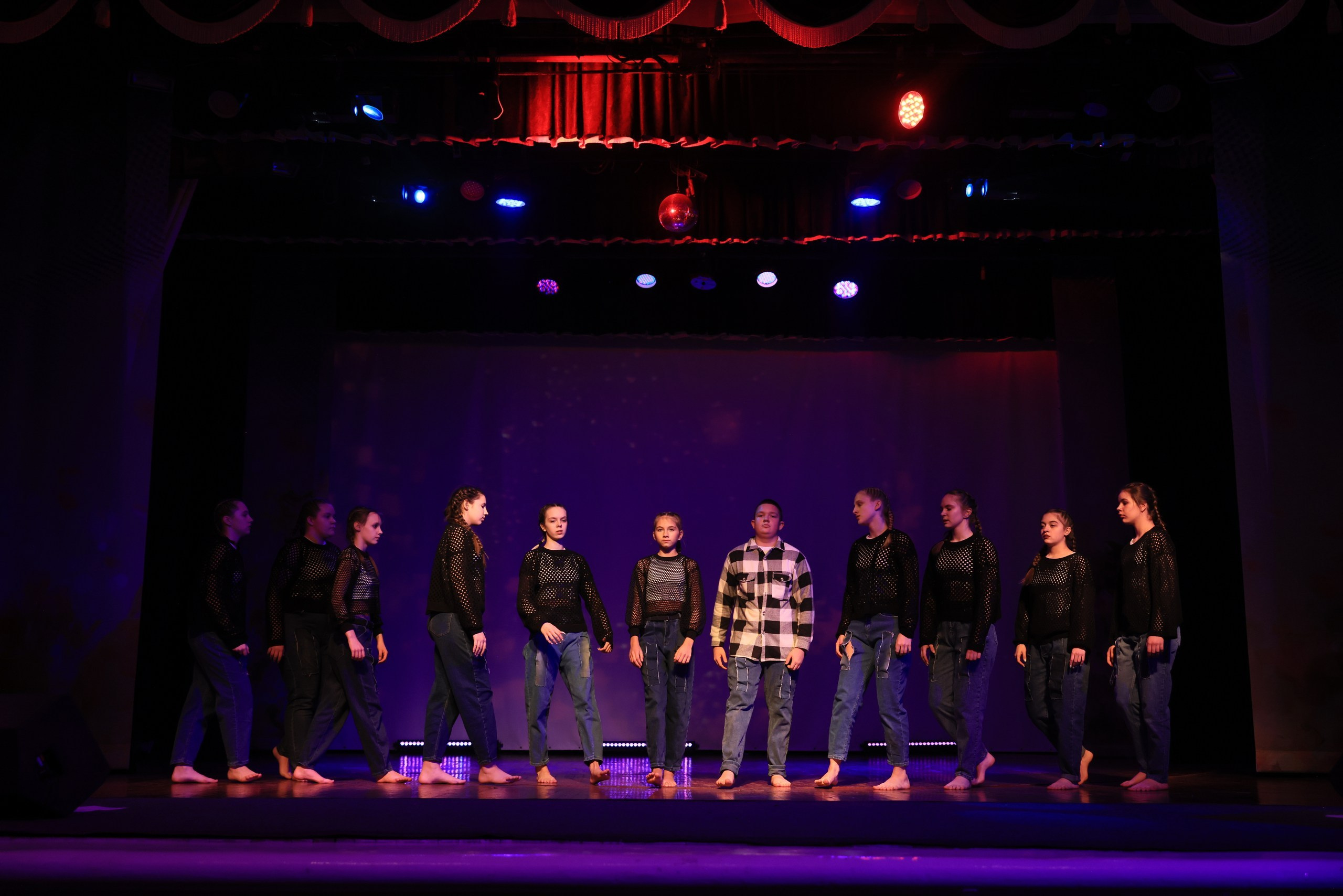 Концерт к 8 Марта в ДК «Металлург» г. Тула. Фотограф в Туле Крупский АнДРей. Фотостудия «КАДР71» в Туле