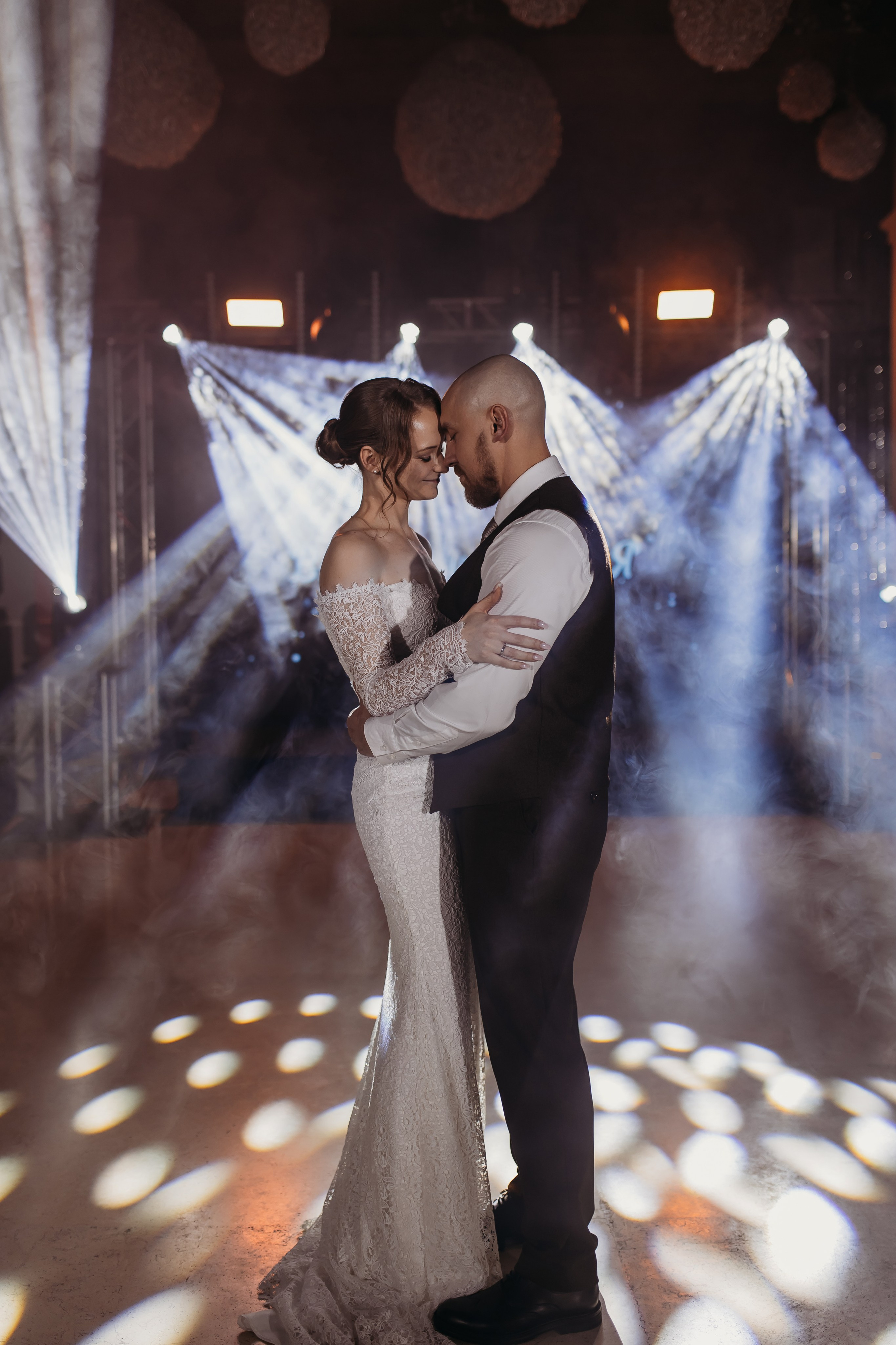 Вадим и Ксения. Фотограф Тимербаева Алина г. Сургут